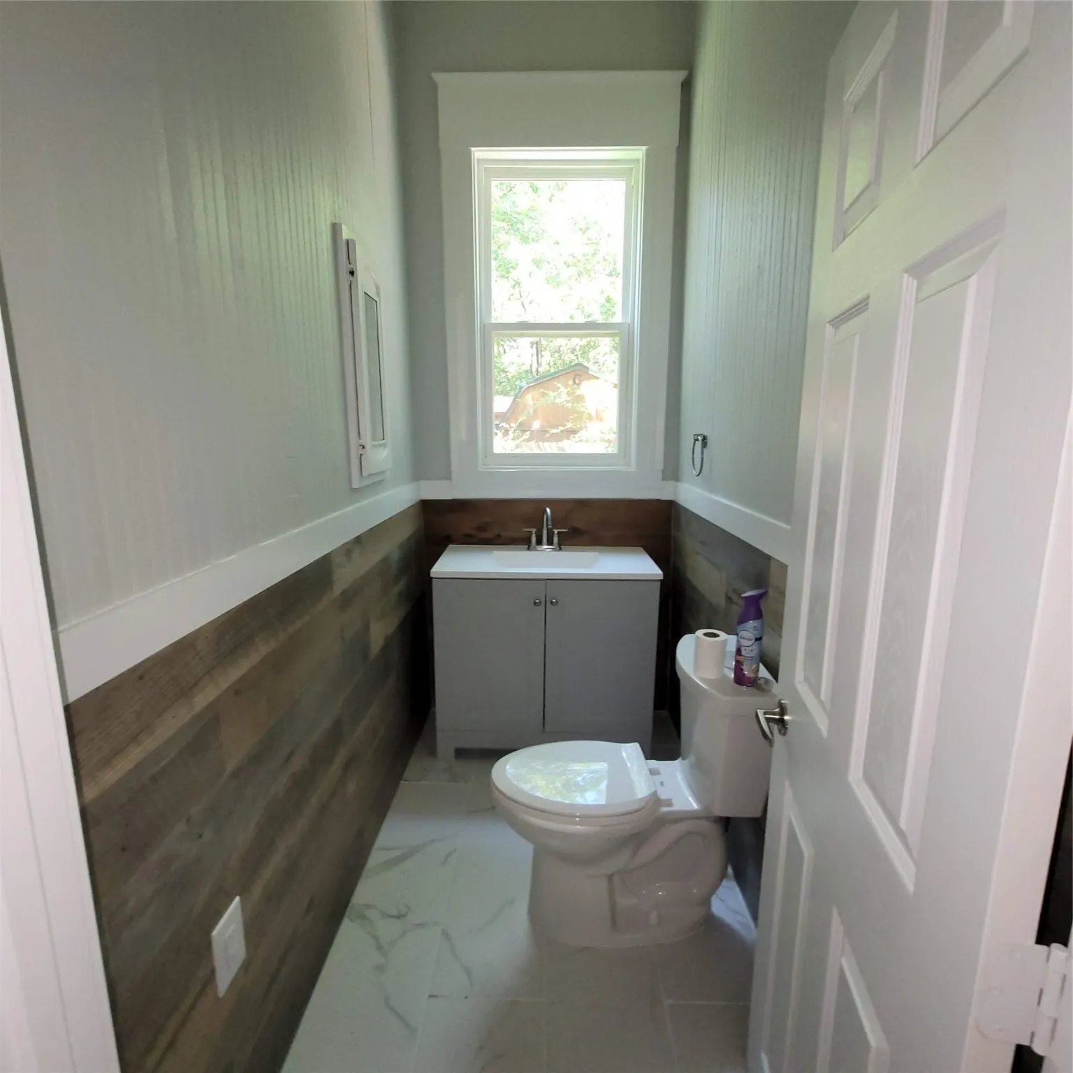 Single Family Residence For Sale in Navarro County , 1325 W 13th Avenue, Corsicana, Texas 75110, 4 Bedroom, 3 Bathroom, 2 Garage spaces, 1,818 Sqft, built in 1940, mls#21142923, Real Estate Agent in Corsicana, Homes For Sale in Navarro county, Homes For Sale in Corsicana, Realtor in Corsicana Texas, Real Estate Brokerage Independent Realty Texas, Luminita Cordes Realtor