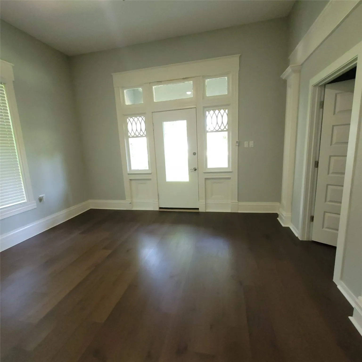 Single Family Residence For Sale in Navarro County , 1325 W 13th Avenue, Corsicana, Texas 75110, 4 Bedroom, 3 Bathroom, 2 Garage spaces, 1,818 Sqft, built in 1940, mls#21142923, Real Estate Agent in Corsicana, Homes For Sale in Navarro county, Homes For Sale in Corsicana, Realtor in Corsicana Texas, Real Estate Brokerage Independent Realty Texas, Luminita Cordes Realtor