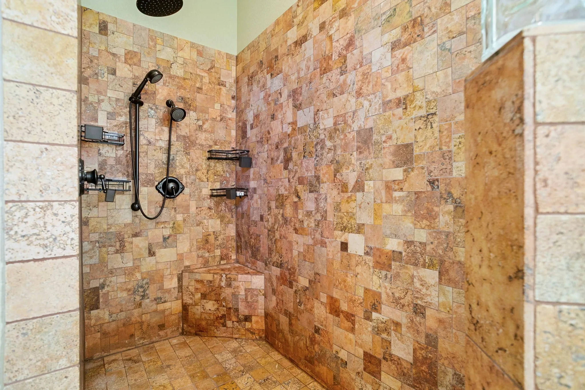 Farm For Sale in Hill County , 1561 Fm 934, Blum, Texas 76627, 3 Bedroom, 4 Bathroom, 7 Garage spaces, 4,255 Sqft, built in 2010, mls#21142038, Real Estate Agent in Blum, Homes For Sale in Hill county, Homes For Sale in Blum, Realtor in Blum Texas, Real Estate Brokerage Independent Realty Texas, Luminita Cordes Realtor