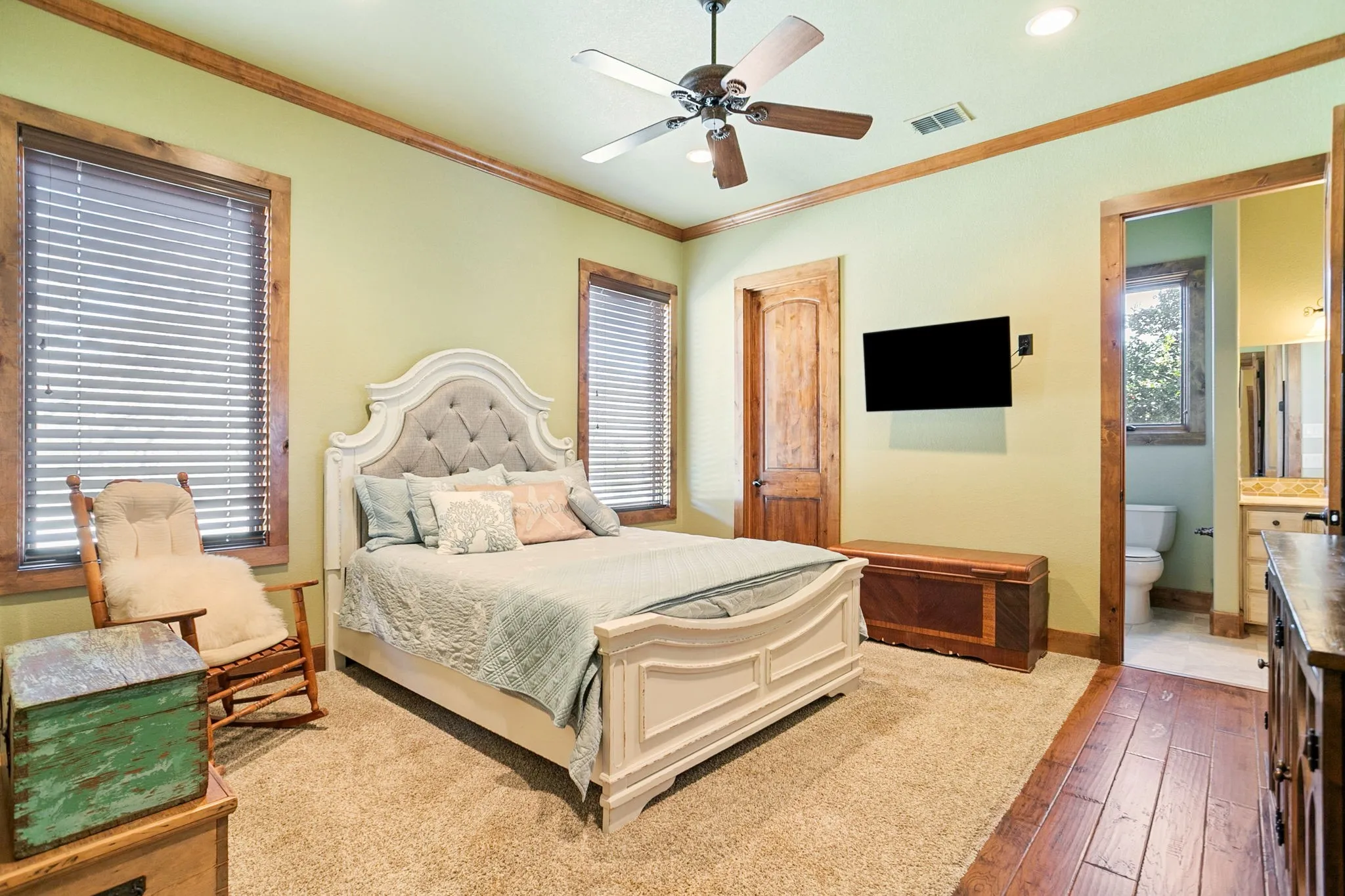 Farm For Sale in Hill County , 1561 Fm 934, Blum, Texas 76627, 3 Bedroom, 4 Bathroom, 7 Garage spaces, 4,255 Sqft, built in 2010, mls#21142038, Real Estate Agent in Blum, Homes For Sale in Hill county, Homes For Sale in Blum, Realtor in Blum Texas, Real Estate Brokerage Independent Realty Texas, Luminita Cordes Realtor
