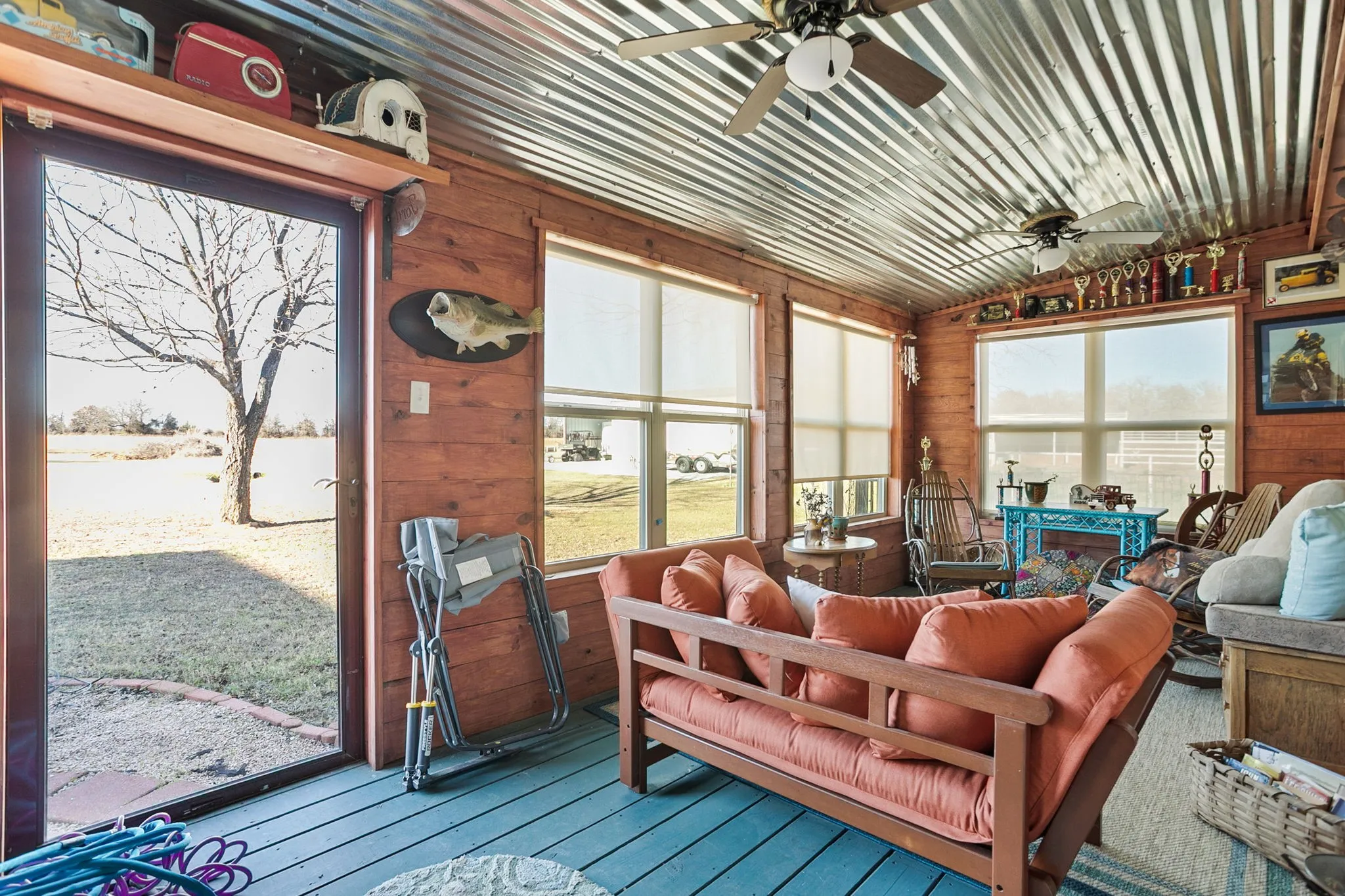 Farm For Sale in Hill County , 1561 Fm 934, Blum, Texas 76627, 3 Bedroom, 4 Bathroom, 7 Garage spaces, 4,255 Sqft, built in 2010, mls#21142038, Real Estate Agent in Blum, Homes For Sale in Hill county, Homes For Sale in Blum, Realtor in Blum Texas, Real Estate Brokerage Independent Realty Texas, Luminita Cordes Realtor