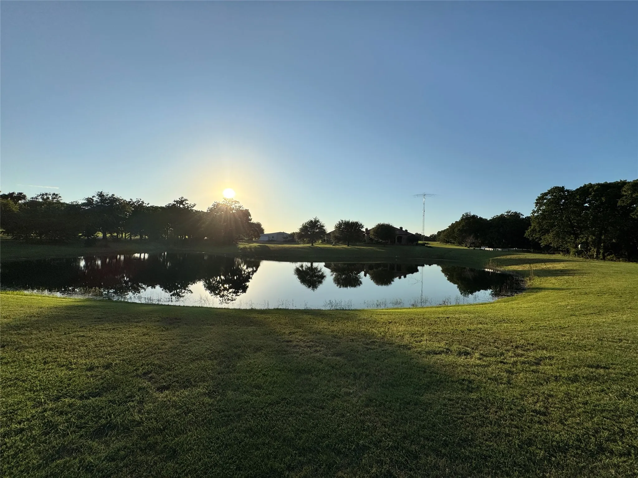 Farm For Sale in Hill County , 1561 Fm 934, Blum, Texas 76627, 3 Bedroom, 4 Bathroom, 7 Garage spaces, 4,255 Sqft, built in 2010, mls#21142038, Real Estate Agent in Blum, Homes For Sale in Hill county, Homes For Sale in Blum, Realtor in Blum Texas, Real Estate Brokerage Independent Realty Texas, Luminita Cordes Realtor