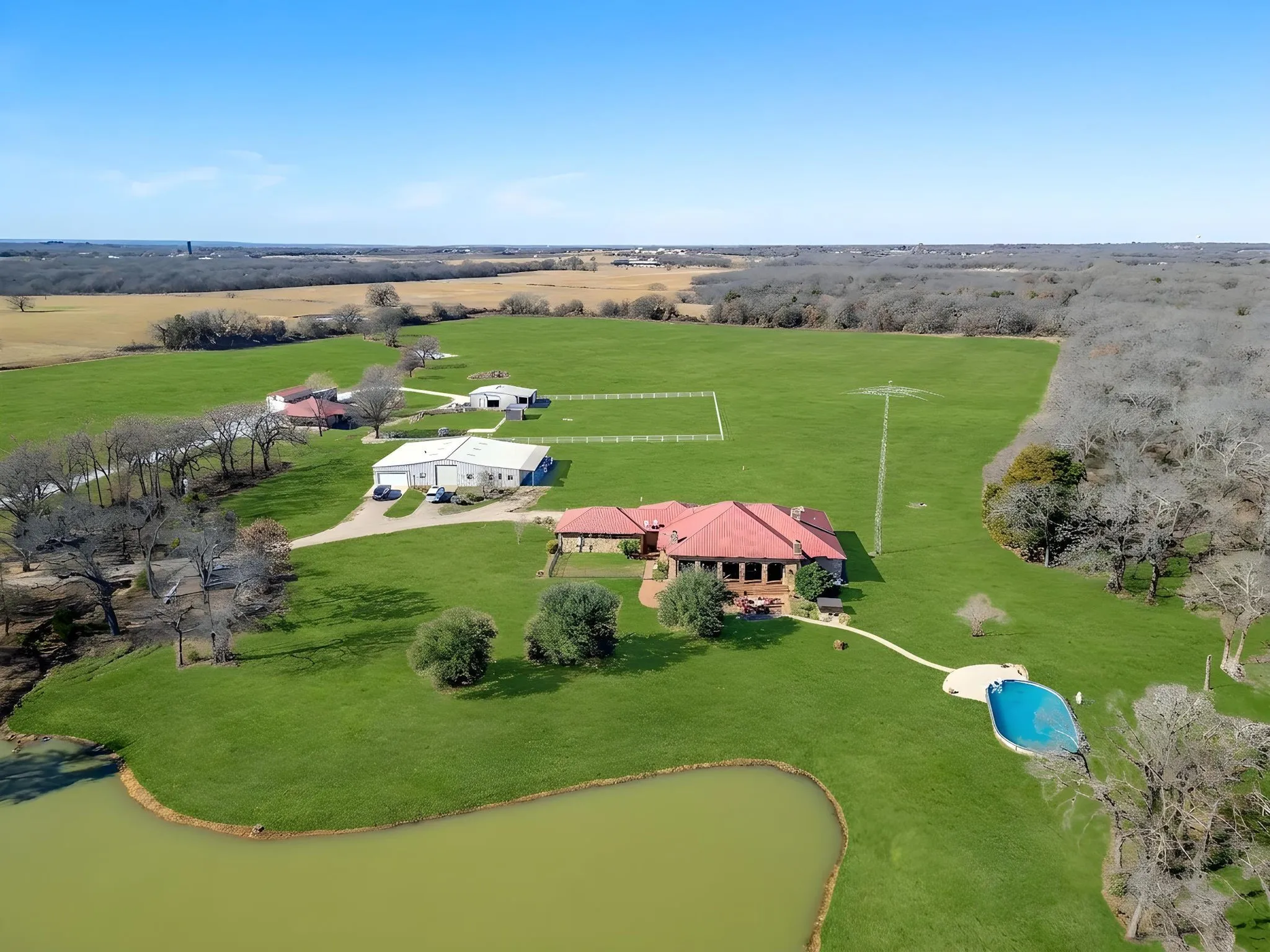 Farm For Sale in Hill County , 1561 Fm 934, Blum, Texas 76627, 3 Bedroom, 4 Bathroom, 7 Garage spaces, 4,255 Sqft, built in 2010, mls#21142038, Real Estate Agent in Blum, Homes For Sale in Hill county, Homes For Sale in Blum, Realtor in Blum Texas, Real Estate Brokerage Independent Realty Texas, Luminita Cordes Realtor