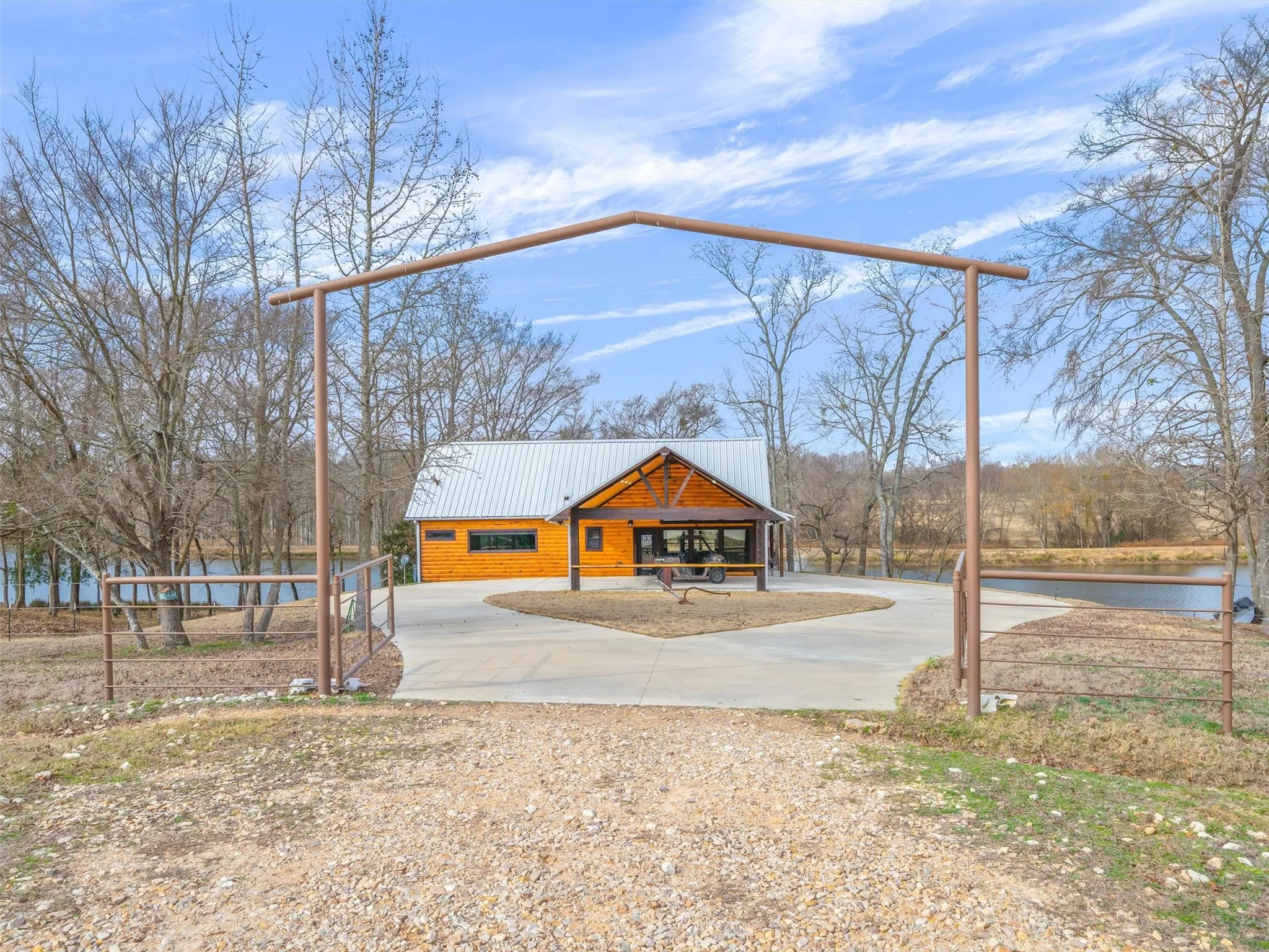 Farm For Sale in Wood County , Hwy 11 and County Road 4350, Winnsboro, Texas 75494, 2 Bedroom, 1 Bathroom, Garage spaces, 1,676 Sqft, built in 2023, Preowned, mls#21141868, Real Estate Agent in Winnsboro, Homes For Sale in Wood county, Homes For Sale in Winnsboro, Realtor in Winnsboro Texas, Real Estate Brokerage Independent Realty Texas, Luminita Cordes Realtor