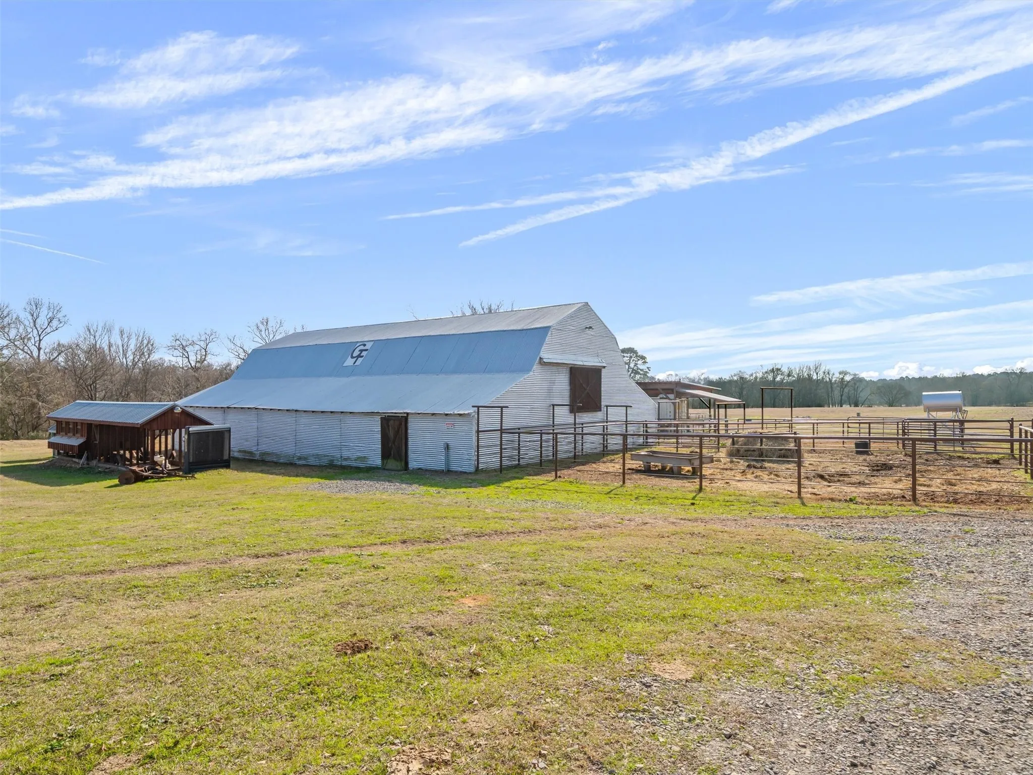 3200 sf Barn