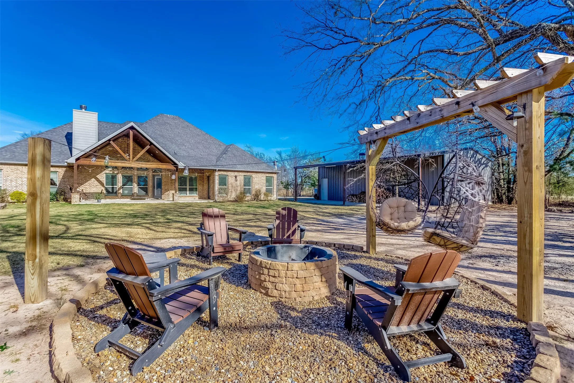 Single Family Residence For Sale in Hunt County , 3313 County Road 2526 Road, Royse City, Texas 75189, 4 Bedrooms, 3 Bathrooms, 4 Garage spaces, 2,463 Sqft, built in 2017, Price $735,000, mls#21138957, Real Estate Agent in Royse City, Homes For Sale in Hunt county, Homes For Sale in Royse City, Realtor in Royse City Texas, Real Estate Brokerage Independent Realty Texas, Luminita Cordes Realtor