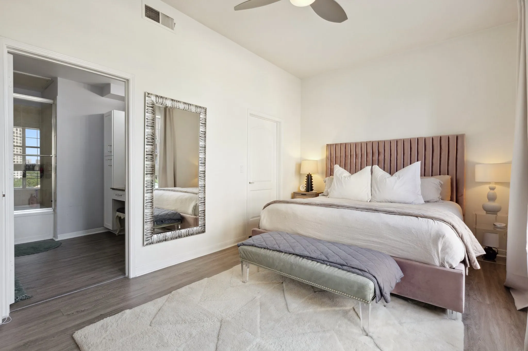 Condominium For Sale in Dallas County , 3225 Turtle Creek Boulevard 611, Dallas, Texas 75219, 2 Bedroom, 2 Bathroom, 1 Garage spaces, 1,254 Sqft, built in 1998, Preowned, Price $424,000, mls#21143162, Real Estate Agent in Dallas, Homes For Sale in Dallas county, Homes For Sale in Dallas, Realtor in Dallas Texas, Real Estate Brokerage Independent Realty Texas, Luminita Cordes Realtor
