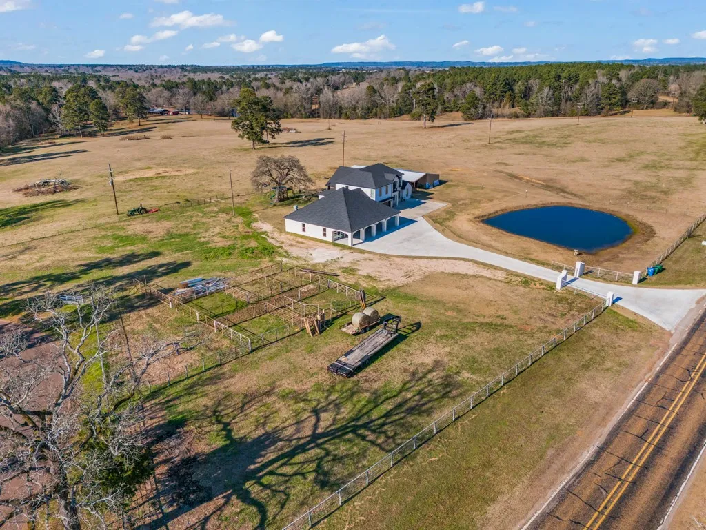 Single Family Residence For Sale in Upshur County , 5406 FM 726, Gilmer, Texas 75645, 6 Bedroom, 4 Bathroom, 6 Garage spaces, 3,167 Sqft, built in 2023, mls#21143205, Real Estate Agent in Gilmer, Homes For Sale in Upshur county, Homes For Sale in Gilmer, Realtor in Gilmer Texas, Real Estate Brokerage Independent Realty Texas, Luminita Cordes Realtor