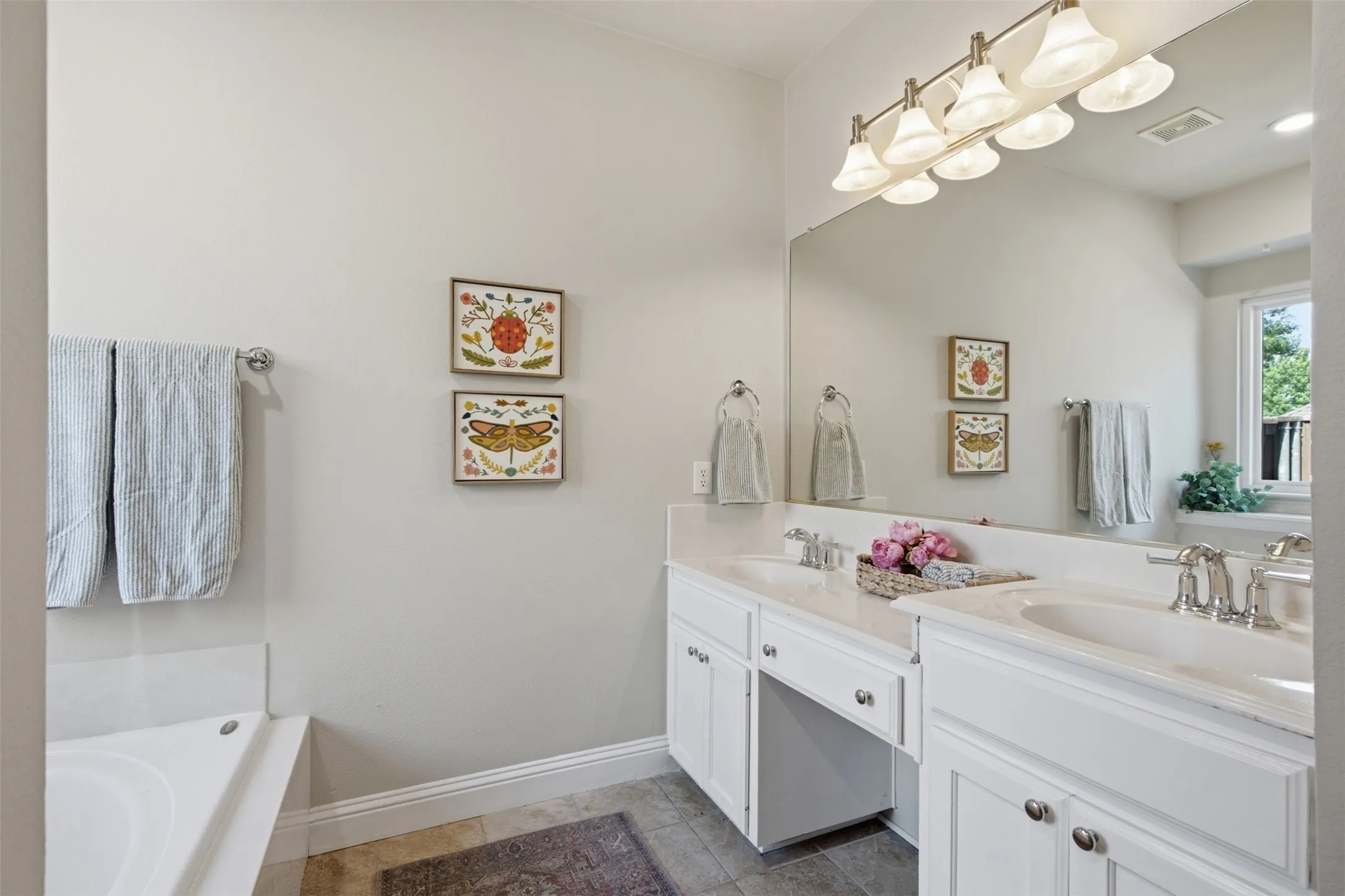 Single Family Residence For Sale in Collin County , 2644 Fairway Ridge Drive, Mc Kinney, Texas 75072, 4 Bedroom, 2 Bathroom, 2 Garage spaces, 1,877 Sqft, built in 1999, mls#21143244, Real Estate Agent in Mc Kinney, Homes For Sale in Collin county, Homes For Sale in Mc Kinney, Realtor in Mc Kinney Texas, Real Estate Brokerage Independent Realty Texas, Luminita Cordes Realtor
