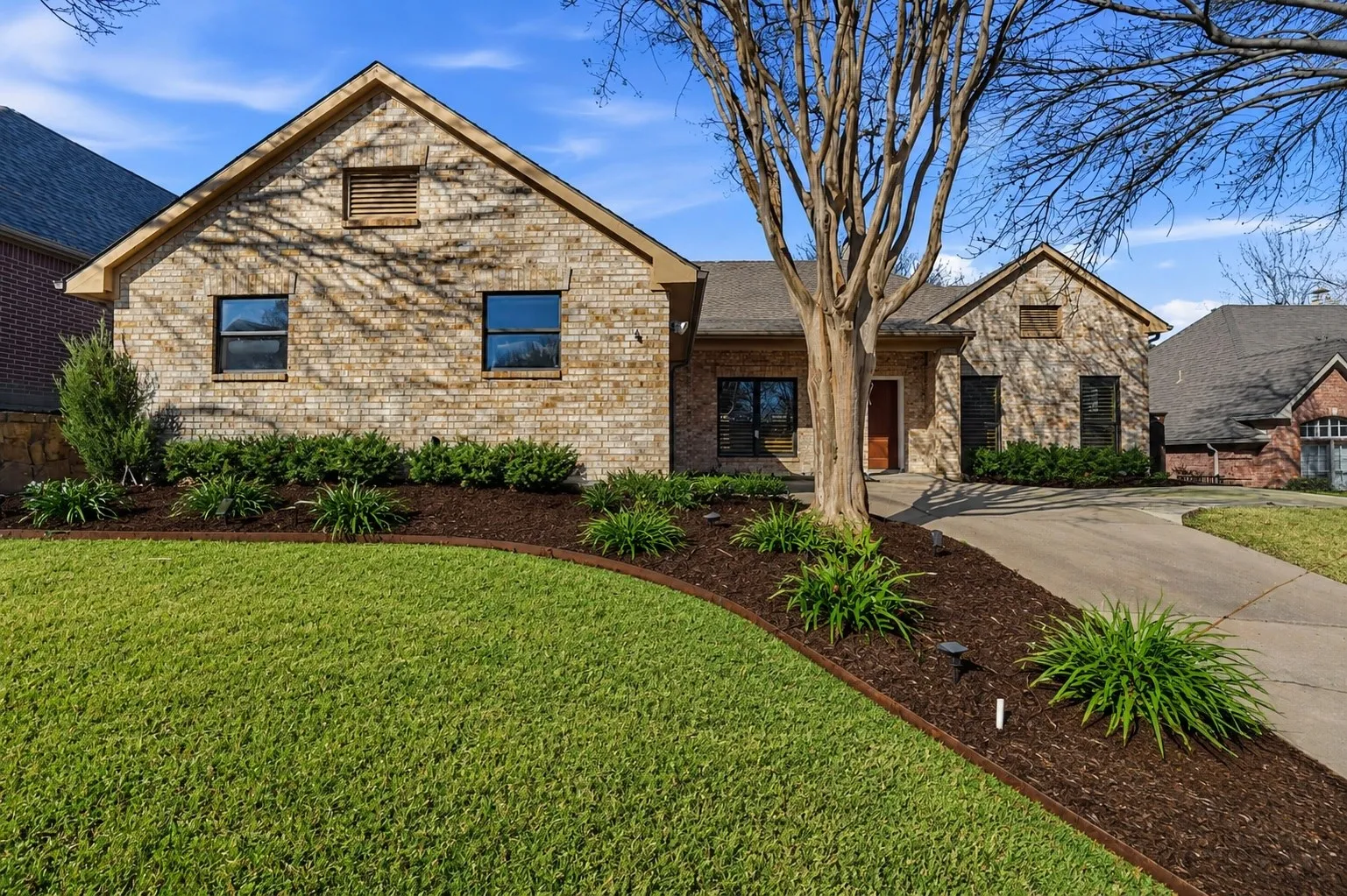 Single Family Residence For Sale in Collin County , 2644 Fairway Ridge Drive, Mc Kinney, Texas 75072, 4 Bedroom, 2 Bathroom, 2 Garage spaces, 1,877 Sqft, built in 1999, mls#21143244, Real Estate Agent in Mc Kinney, Homes For Sale in Collin county, Homes For Sale in Mc Kinney, Realtor in Mc Kinney Texas, Real Estate Brokerage Independent Realty Texas, Luminita Cordes Realtor