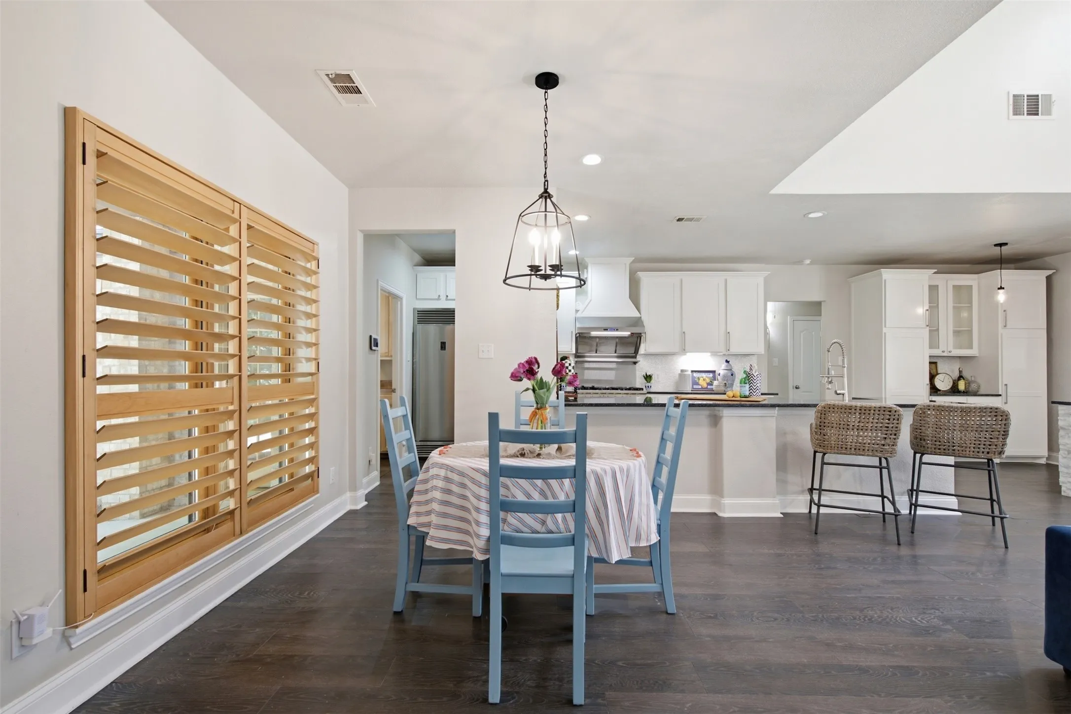 Single Family Residence For Sale in Collin County , 2644 Fairway Ridge Drive, Mc Kinney, Texas 75072, 4 Bedroom, 2 Bathroom, 2 Garage spaces, 1,877 Sqft, built in 1999, mls#21143244, Real Estate Agent in Mc Kinney, Homes For Sale in Collin county, Homes For Sale in Mc Kinney, Realtor in Mc Kinney Texas, Real Estate Brokerage Independent Realty Texas, Luminita Cordes Realtor