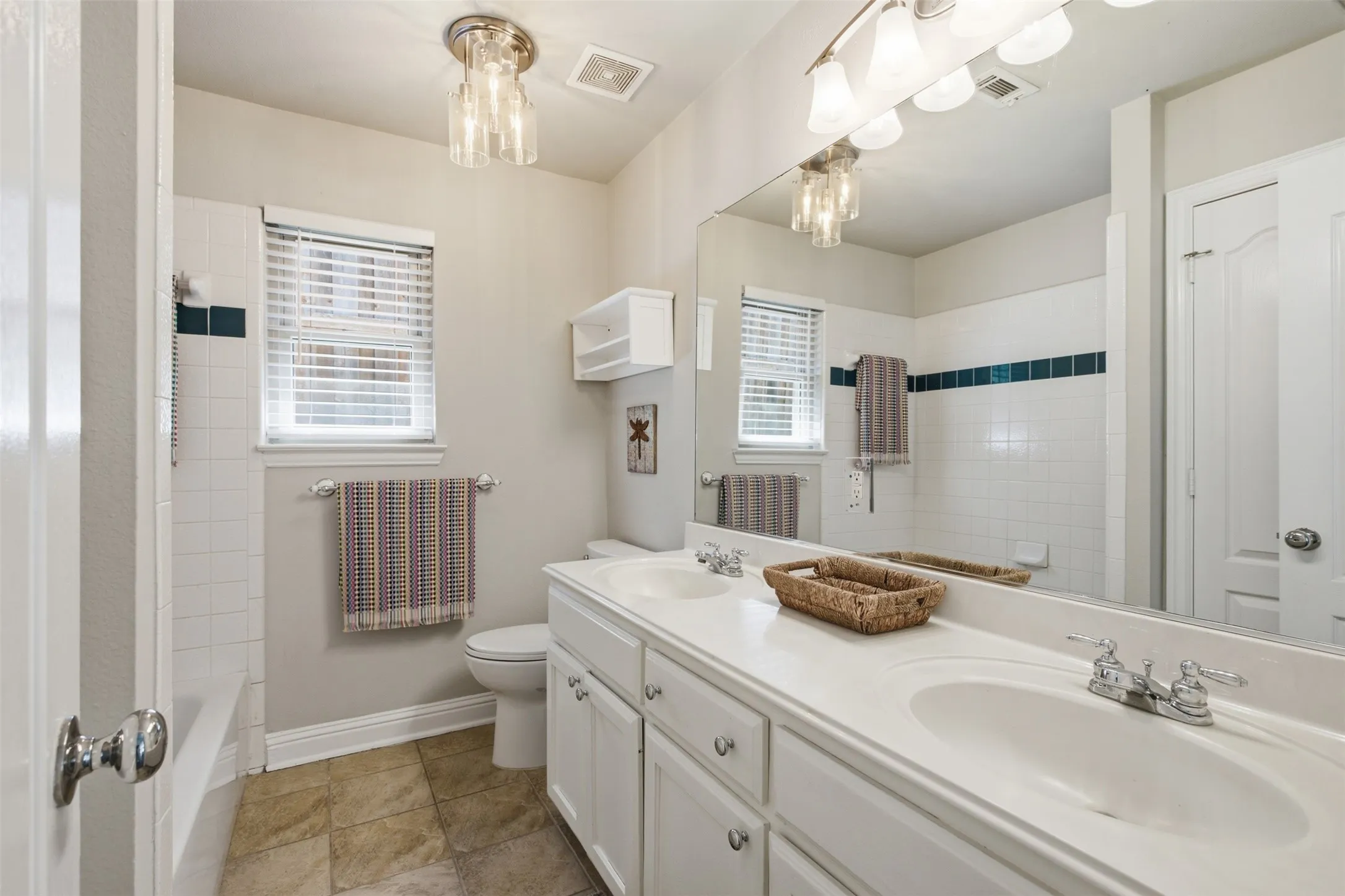 Single Family Residence For Sale in Collin County , 2644 Fairway Ridge Drive, Mc Kinney, Texas 75072, 4 Bedroom, 2 Bathroom, 2 Garage spaces, 1,877 Sqft, built in 1999, mls#21143244, Real Estate Agent in Mc Kinney, Homes For Sale in Collin county, Homes For Sale in Mc Kinney, Realtor in Mc Kinney Texas, Real Estate Brokerage Independent Realty Texas, Luminita Cordes Realtor