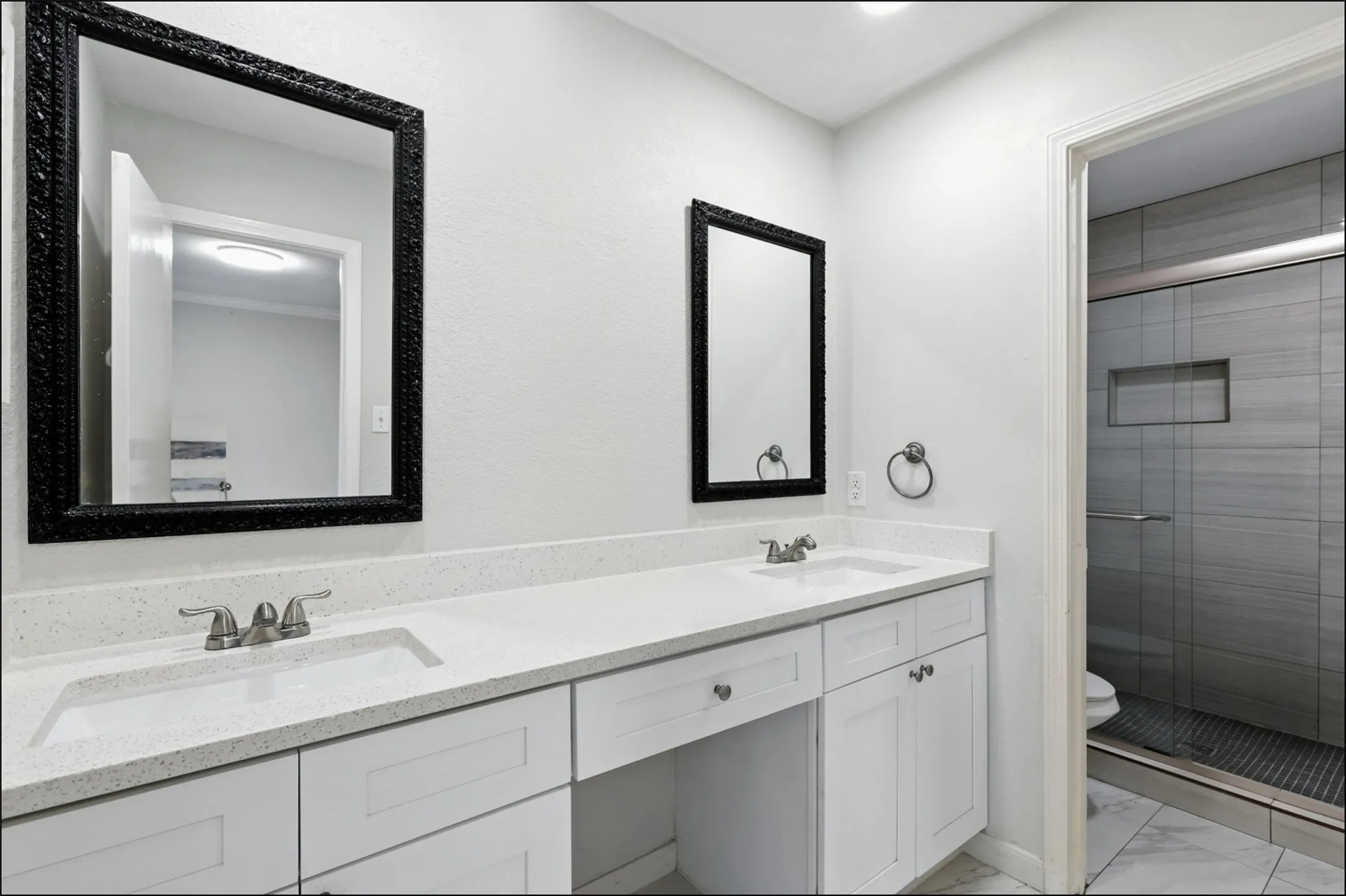 Condominium For Sale in Collin County , 4748 Old Bent Tree Lane 2301, Dallas, Texas 75287, 2 Bedroom, 2 Bathroom, Garage spaces, 1,070 Sqft, built in 1985, Preowned, mls#21143374, Real Estate Agent in Dallas, Homes For Sale in Collin county, Homes For Sale in Dallas, Realtor in Dallas Texas, Real Estate Brokerage Independent Realty Texas, Luminita Cordes Realtor