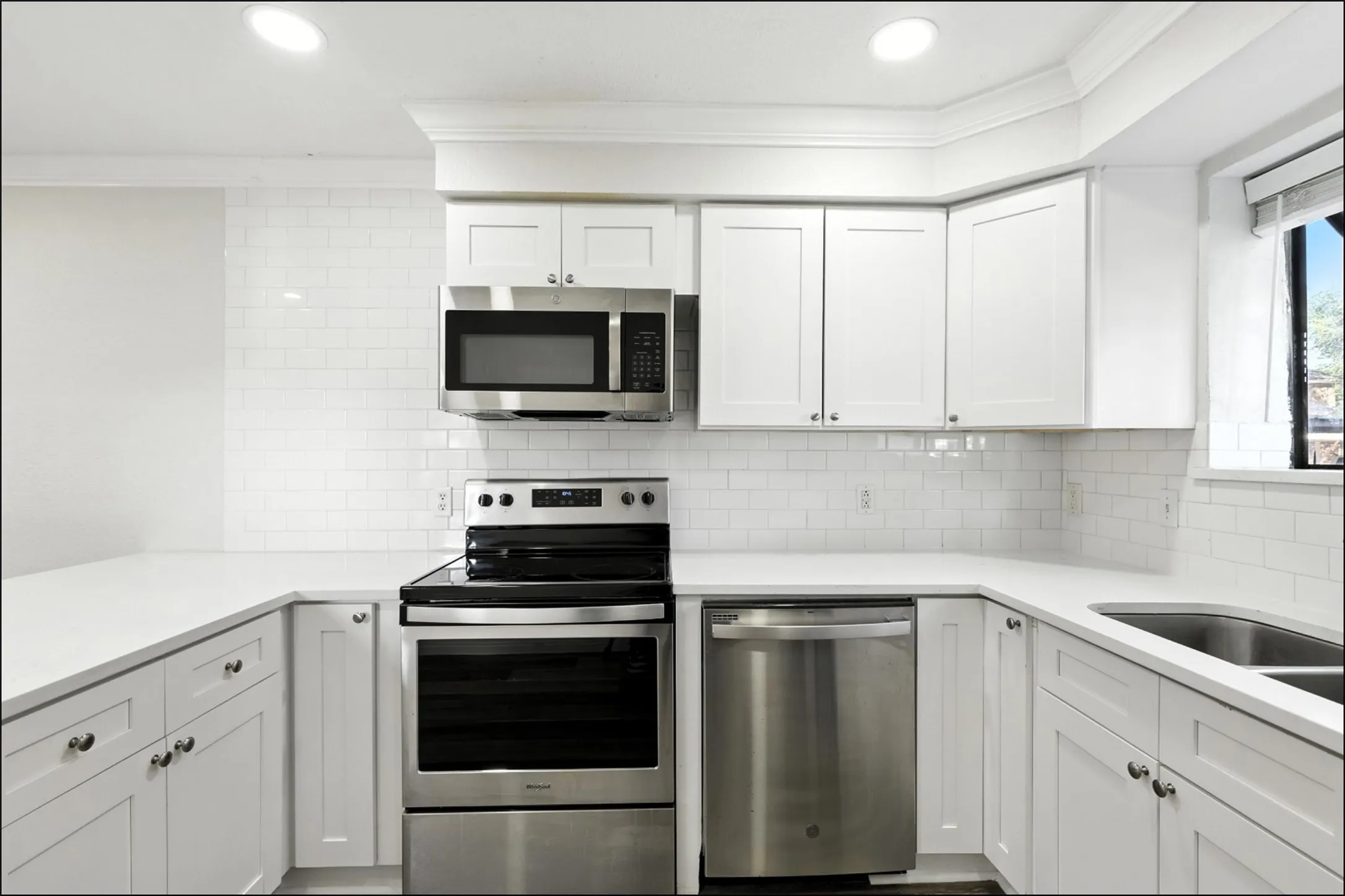 Condominium For Sale in Collin County , 4748 Old Bent Tree Lane 2301, Dallas, Texas 75287, 2 Bedroom, 2 Bathroom, Garage spaces, 1,070 Sqft, built in 1985, Preowned, mls#21143374, Real Estate Agent in Dallas, Homes For Sale in Collin county, Homes For Sale in Dallas, Realtor in Dallas Texas, Real Estate Brokerage Independent Realty Texas, Luminita Cordes Realtor