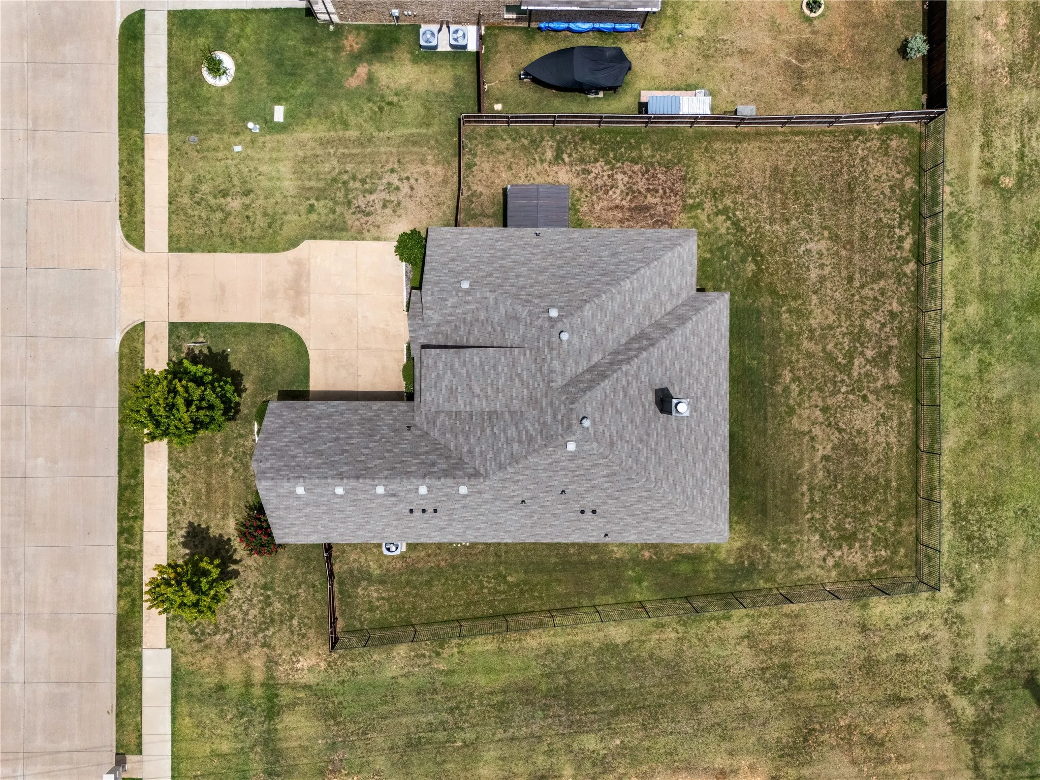 Single Family Residence For Sale in Johnson County , 1441 Grassy Meadows Drive, Burleson, Texas 76058, 3 Bedroom, 2 Bathroom, 2 Garage spaces, 2,220 Sqft, built in 2018, mls#21142727, Real Estate Agent in Burleson, Homes For Sale in Johnson county, Homes For Sale in Burleson, Realtor in Burleson Texas, Real Estate Brokerage Independent Realty Texas, Luminita Cordes Realtor