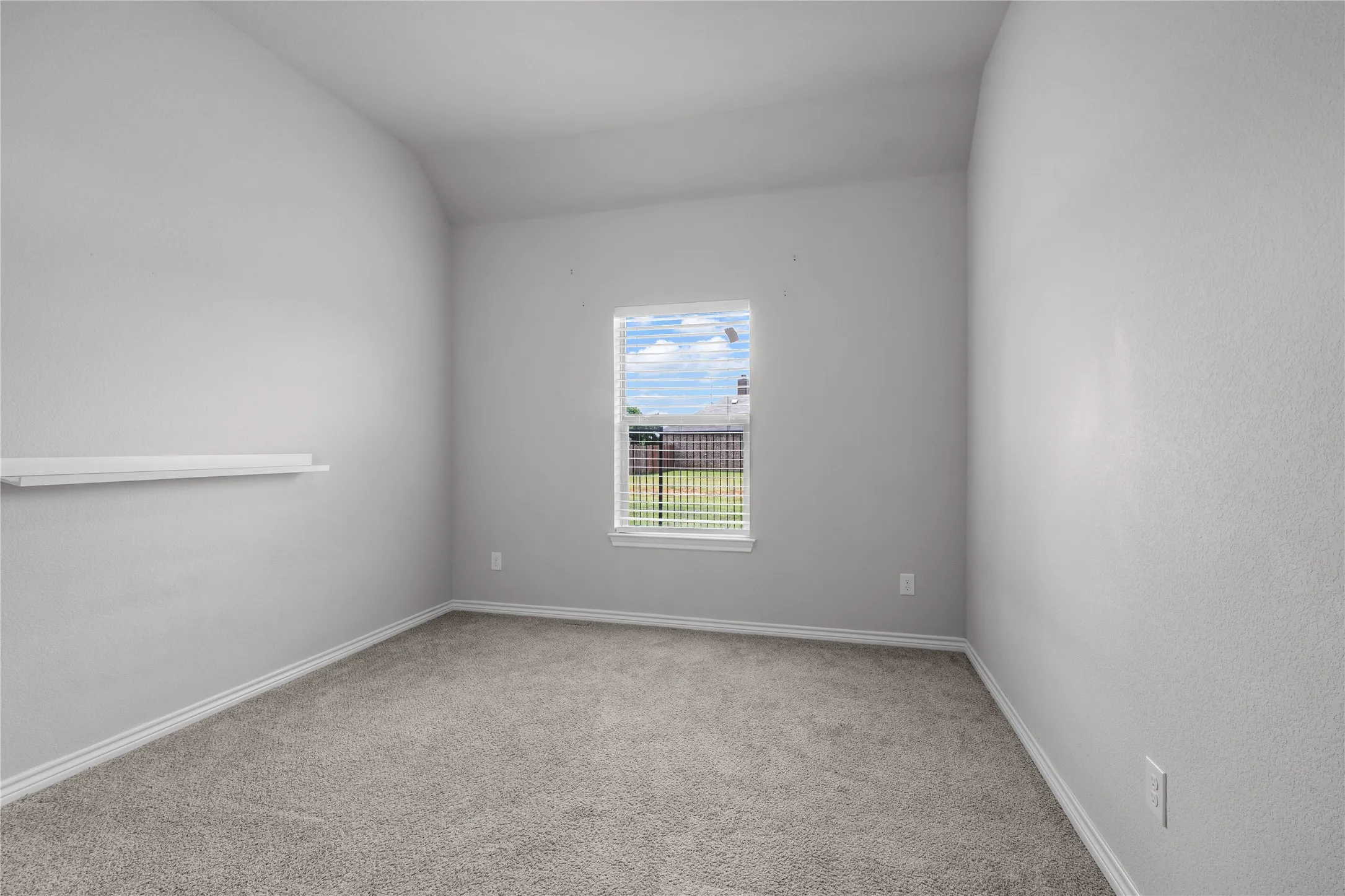 Single Family Residence For Sale in Johnson County , 1441 Grassy Meadows Drive, Burleson, Texas 76058, 3 Bedroom, 2 Bathroom, 2 Garage spaces, 2,220 Sqft, built in 2018, mls#21142727, Real Estate Agent in Burleson, Homes For Sale in Johnson county, Homes For Sale in Burleson, Realtor in Burleson Texas, Real Estate Brokerage Independent Realty Texas, Luminita Cordes Realtor