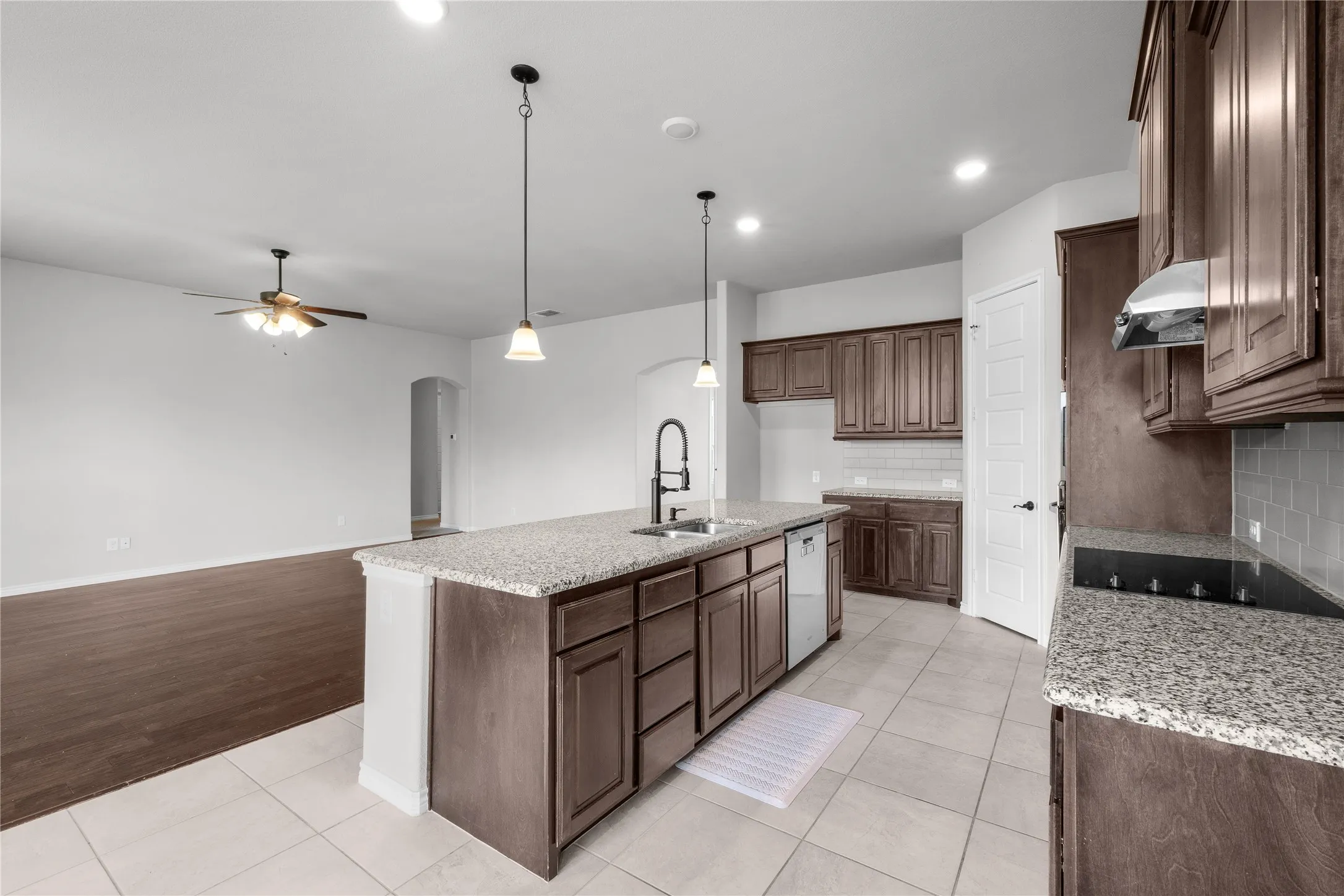Single Family Residence For Sale in Johnson County , 1441 Grassy Meadows Drive, Burleson, Texas 76058, 3 Bedroom, 2 Bathroom, 2 Garage spaces, 2,220 Sqft, built in 2018, mls#21142727, Real Estate Agent in Burleson, Homes For Sale in Johnson county, Homes For Sale in Burleson, Realtor in Burleson Texas, Real Estate Brokerage Independent Realty Texas, Luminita Cordes Realtor
