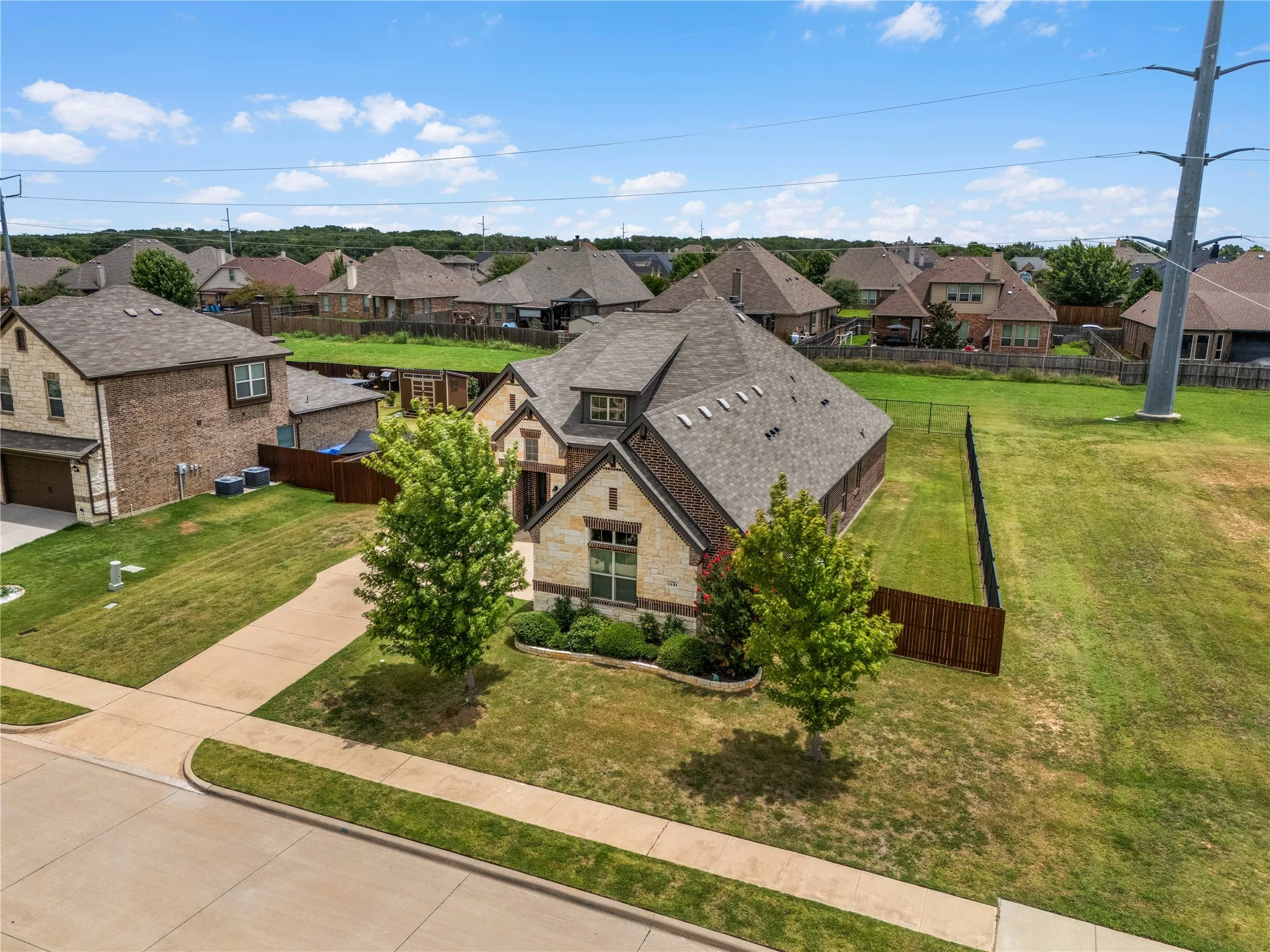 Single Family Residence For Sale in Johnson County , 1441 Grassy Meadows Drive, Burleson, Texas 76058, 3 Bedroom, 2 Bathroom, 2 Garage spaces, 2,220 Sqft, built in 2018, mls#21142727, Real Estate Agent in Burleson, Homes For Sale in Johnson county, Homes For Sale in Burleson, Realtor in Burleson Texas, Real Estate Brokerage Independent Realty Texas, Luminita Cordes Realtor
