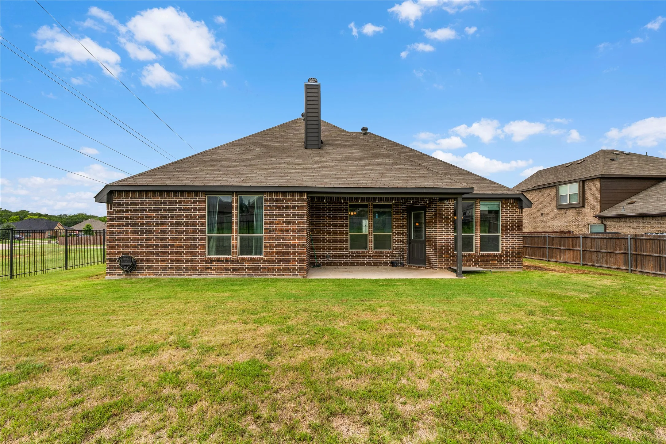 Single Family Residence For Sale in Johnson County , 1441 Grassy Meadows Drive, Burleson, Texas 76058, 3 Bedroom, 2 Bathroom, 2 Garage spaces, 2,220 Sqft, built in 2018, mls#21142727, Real Estate Agent in Burleson, Homes For Sale in Johnson county, Homes For Sale in Burleson, Realtor in Burleson Texas, Real Estate Brokerage Independent Realty Texas, Luminita Cordes Realtor