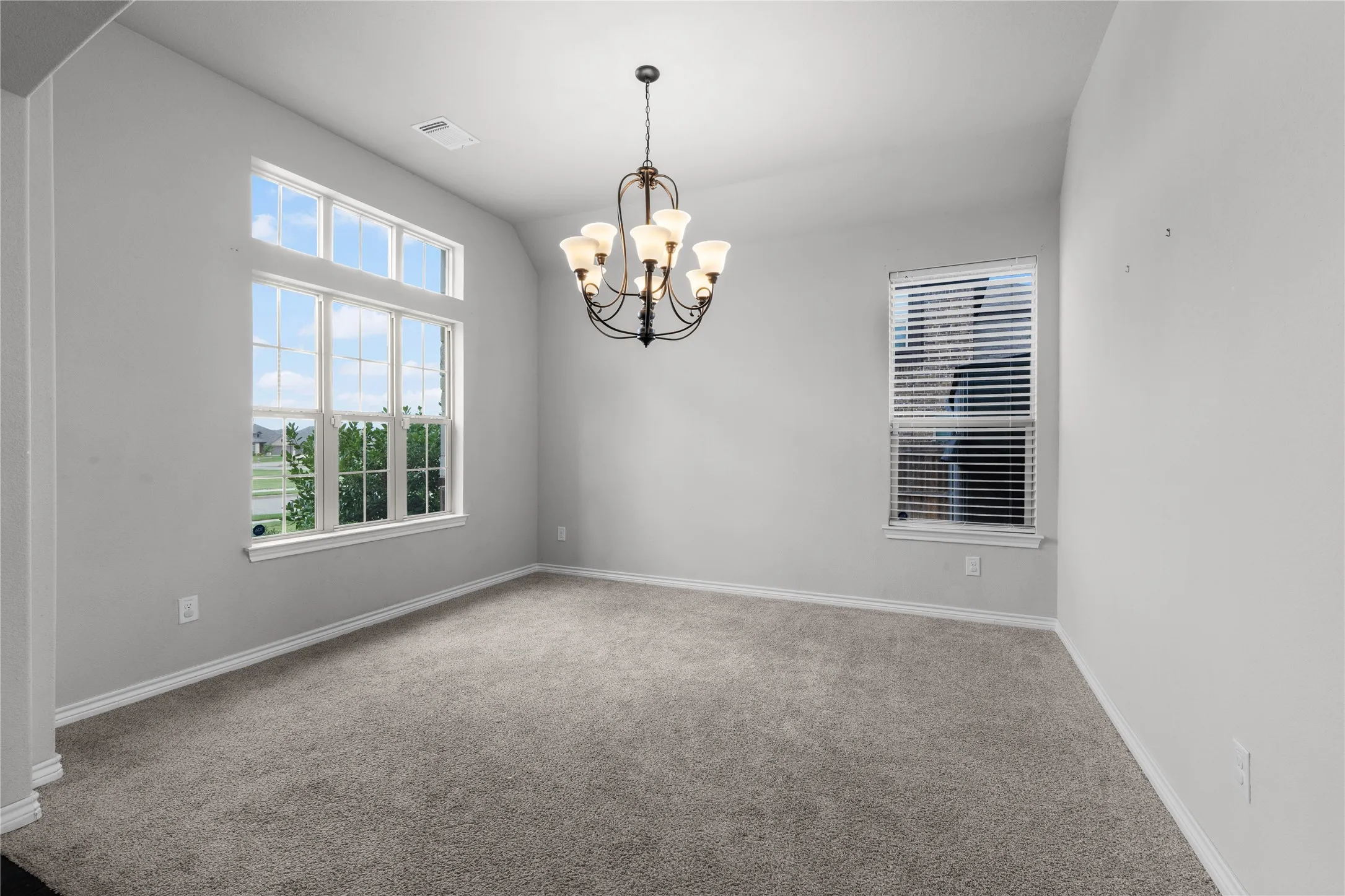Single Family Residence For Sale in Johnson County , 1441 Grassy Meadows Drive, Burleson, Texas 76058, 3 Bedroom, 2 Bathroom, 2 Garage spaces, 2,220 Sqft, built in 2018, mls#21142727, Real Estate Agent in Burleson, Homes For Sale in Johnson county, Homes For Sale in Burleson, Realtor in Burleson Texas, Real Estate Brokerage Independent Realty Texas, Luminita Cordes Realtor