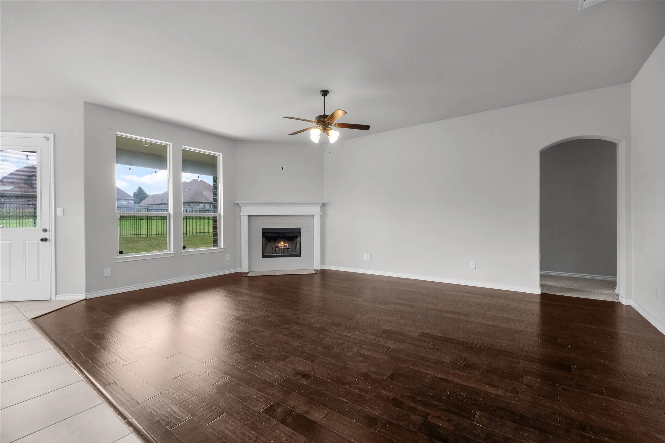 Single Family Residence For Sale in Johnson County , 1441 Grassy Meadows Drive, Burleson, Texas 76058, 3 Bedroom, 2 Bathroom, 2 Garage spaces, 2,220 Sqft, built in 2018, mls#21142727, Real Estate Agent in Burleson, Homes For Sale in Johnson county, Homes For Sale in Burleson, Realtor in Burleson Texas, Real Estate Brokerage Independent Realty Texas, Luminita Cordes Realtor