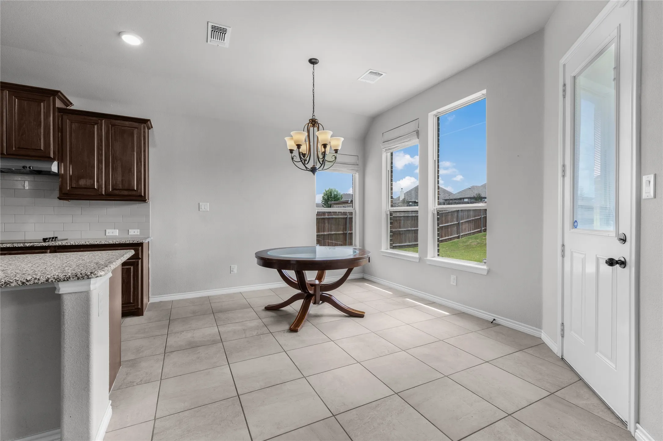 Single Family Residence For Sale in Johnson County , 1441 Grassy Meadows Drive, Burleson, Texas 76058, 3 Bedroom, 2 Bathroom, 2 Garage spaces, 2,220 Sqft, built in 2018, mls#21142727, Real Estate Agent in Burleson, Homes For Sale in Johnson county, Homes For Sale in Burleson, Realtor in Burleson Texas, Real Estate Brokerage Independent Realty Texas, Luminita Cordes Realtor