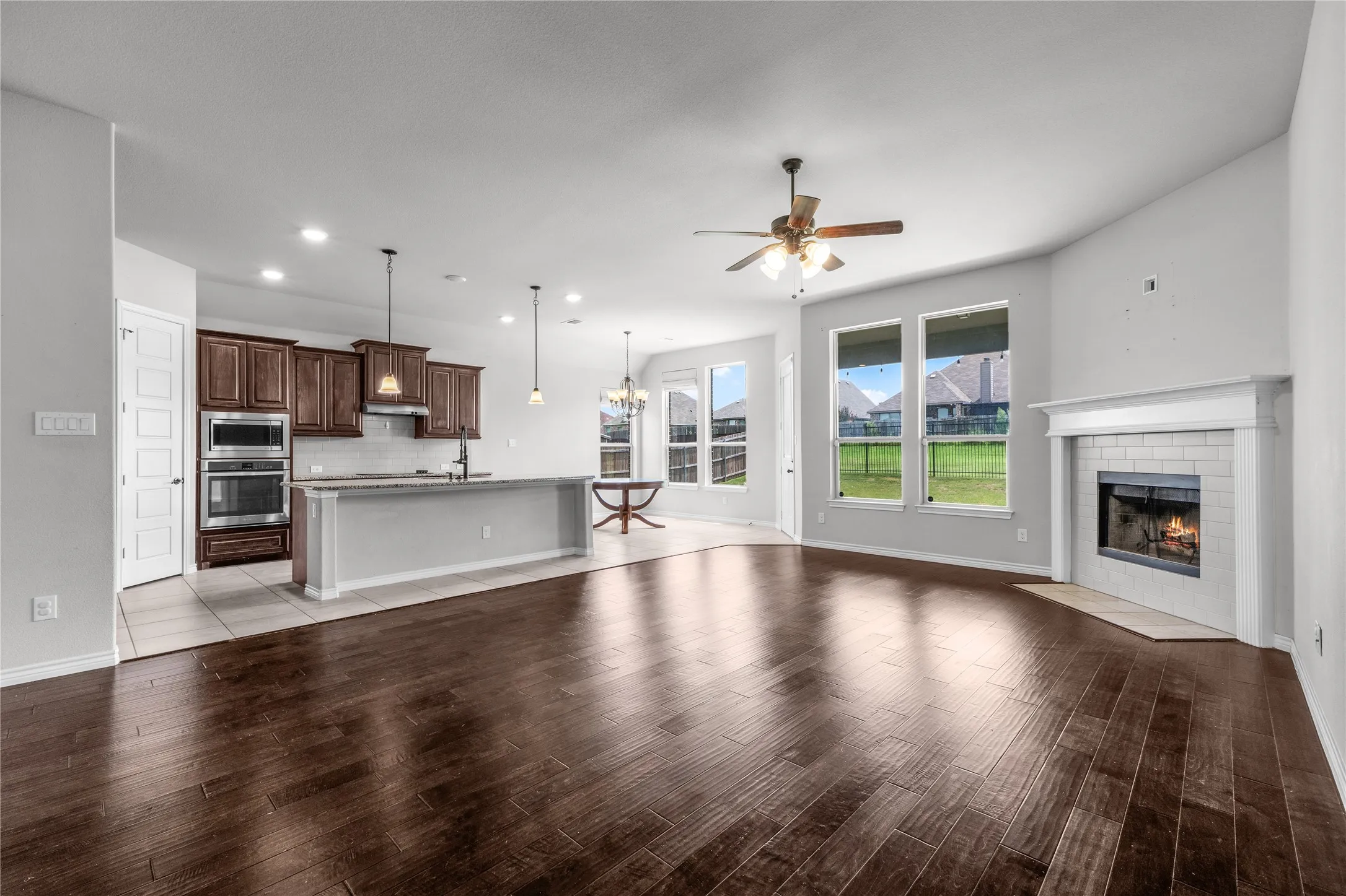 Single Family Residence For Sale in Johnson County , 1441 Grassy Meadows Drive, Burleson, Texas 76058, 3 Bedroom, 2 Bathroom, 2 Garage spaces, 2,220 Sqft, built in 2018, mls#21142727, Real Estate Agent in Burleson, Homes For Sale in Johnson county, Homes For Sale in Burleson, Realtor in Burleson Texas, Real Estate Brokerage Independent Realty Texas, Luminita Cordes Realtor