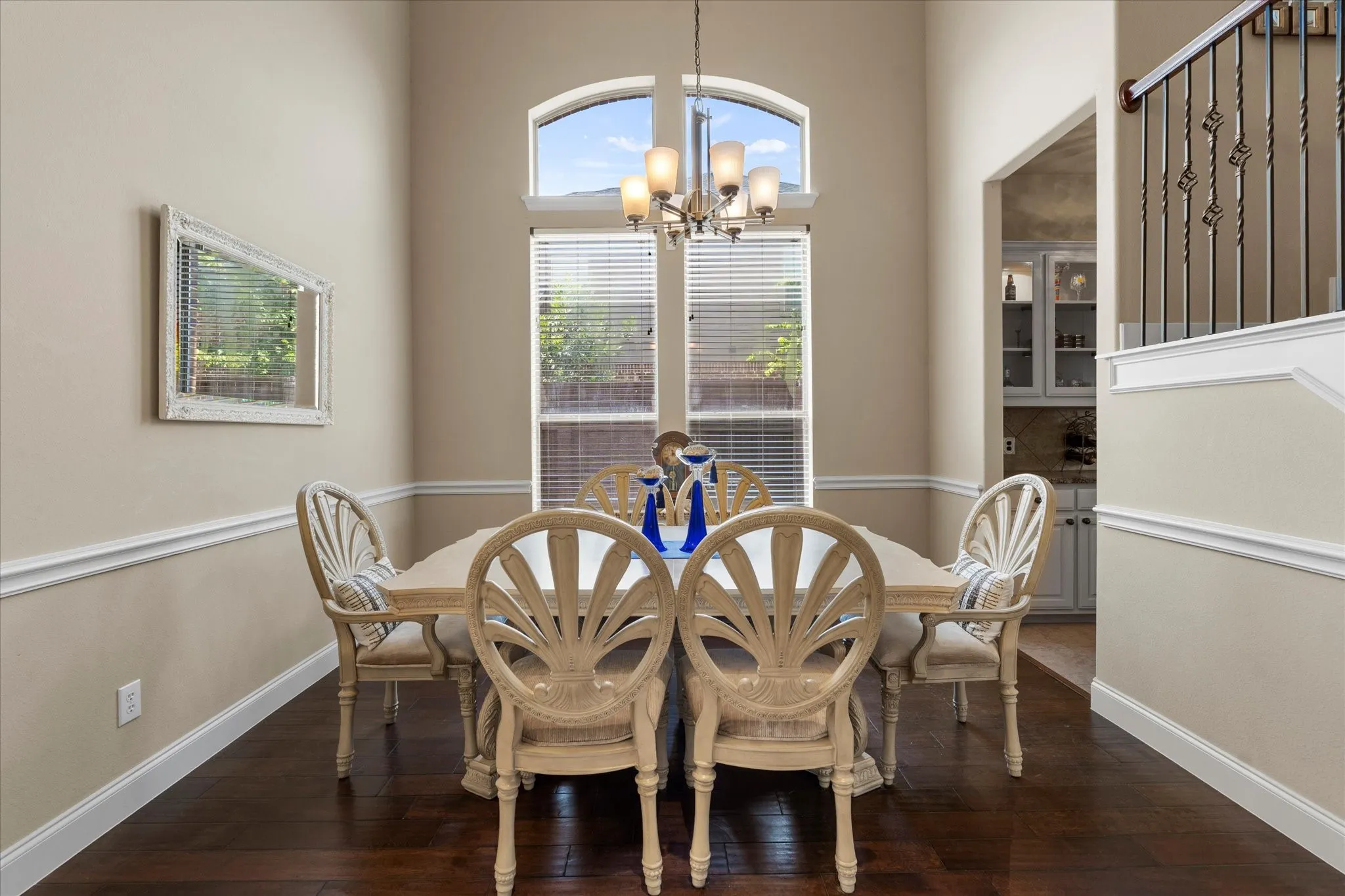 Single Family Residence For Sale in Rockwall County , 633 Stevenson Drive, Fate, Texas 75087, 3 Bedroom, 3 Bathroom, 3 Garage spaces, 3,250 Sqft, built in 2008, Preowned, mls#21143485, Real Estate Agent in Fate, Homes For Sale in Rockwall county, Homes For Sale in Fate, Realtor in Fate Texas, Real Estate Brokerage Independent Realty Texas, Luminita Cordes Realtor