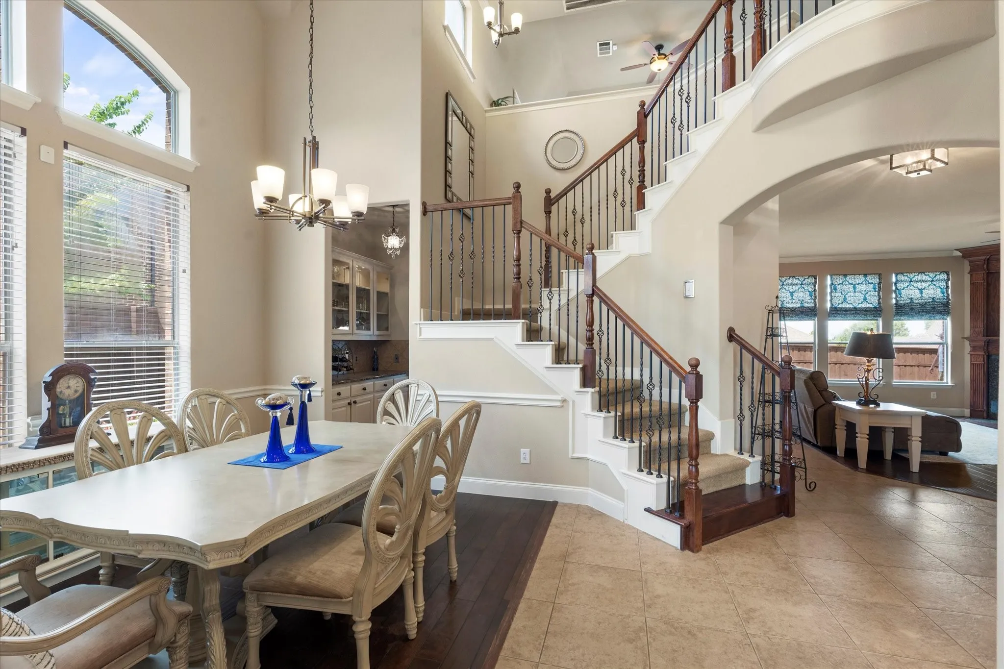 Single Family Residence For Sale in Rockwall County , 633 Stevenson Drive, Fate, Texas 75087, 3 Bedroom, 3 Bathroom, 3 Garage spaces, 3,250 Sqft, built in 2008, Preowned, mls#21143485, Real Estate Agent in Fate, Homes For Sale in Rockwall county, Homes For Sale in Fate, Realtor in Fate Texas, Real Estate Brokerage Independent Realty Texas, Luminita Cordes Realtor