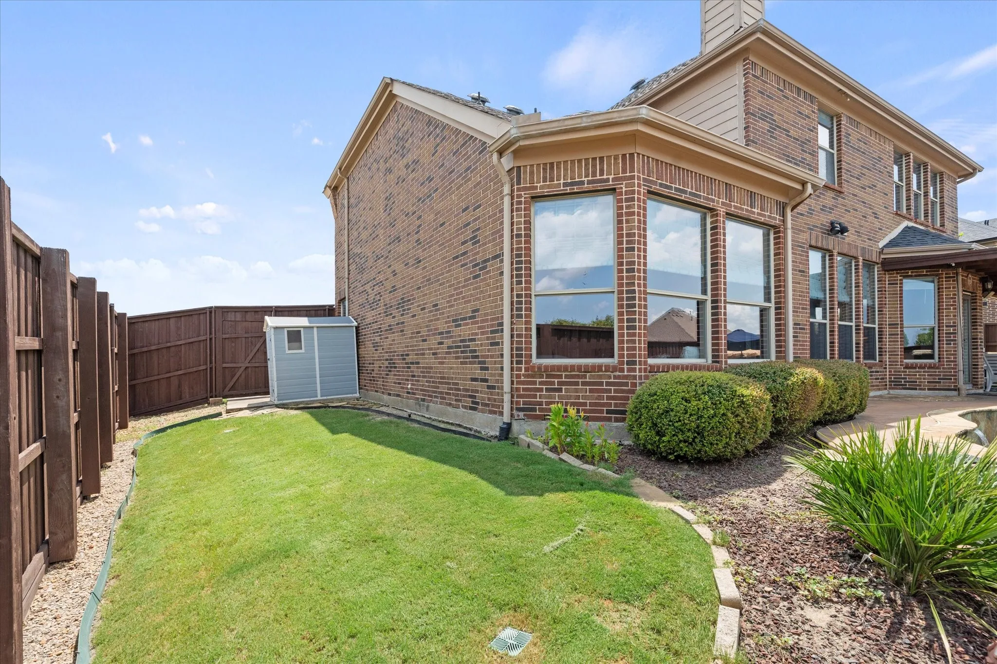 Single Family Residence For Sale in Rockwall County , 633 Stevenson Drive, Fate, Texas 75087, 3 Bedroom, 3 Bathroom, 3 Garage spaces, 3,250 Sqft, built in 2008, Preowned, mls#21143485, Real Estate Agent in Fate, Homes For Sale in Rockwall county, Homes For Sale in Fate, Realtor in Fate Texas, Real Estate Brokerage Independent Realty Texas, Luminita Cordes Realtor