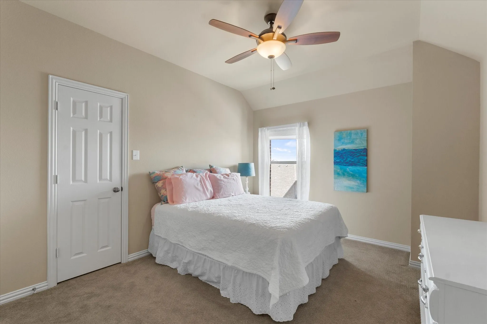 Single Family Residence For Sale in Rockwall County , 633 Stevenson Drive, Fate, Texas 75087, 3 Bedroom, 3 Bathroom, 3 Garage spaces, 3,250 Sqft, built in 2008, Preowned, mls#21143485, Real Estate Agent in Fate, Homes For Sale in Rockwall county, Homes For Sale in Fate, Realtor in Fate Texas, Real Estate Brokerage Independent Realty Texas, Luminita Cordes Realtor