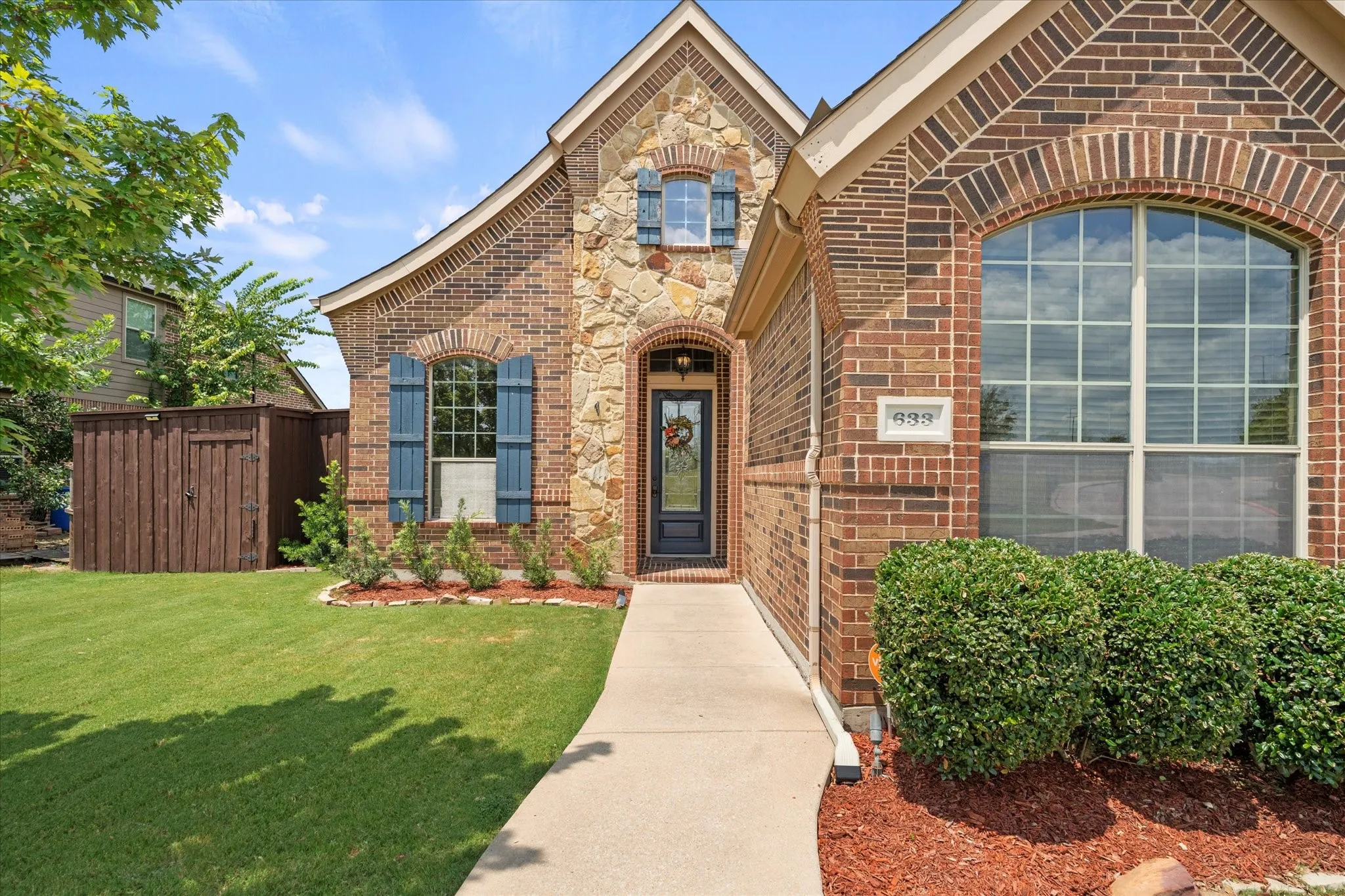 Single Family Residence For Sale in Rockwall County , 633 Stevenson Drive, Fate, Texas 75087, 3 Bedroom, 3 Bathroom, 3 Garage spaces, 3,250 Sqft, built in 2008, Preowned, mls#21143485, Real Estate Agent in Fate, Homes For Sale in Rockwall county, Homes For Sale in Fate, Realtor in Fate Texas, Real Estate Brokerage Independent Realty Texas, Luminita Cordes Realtor