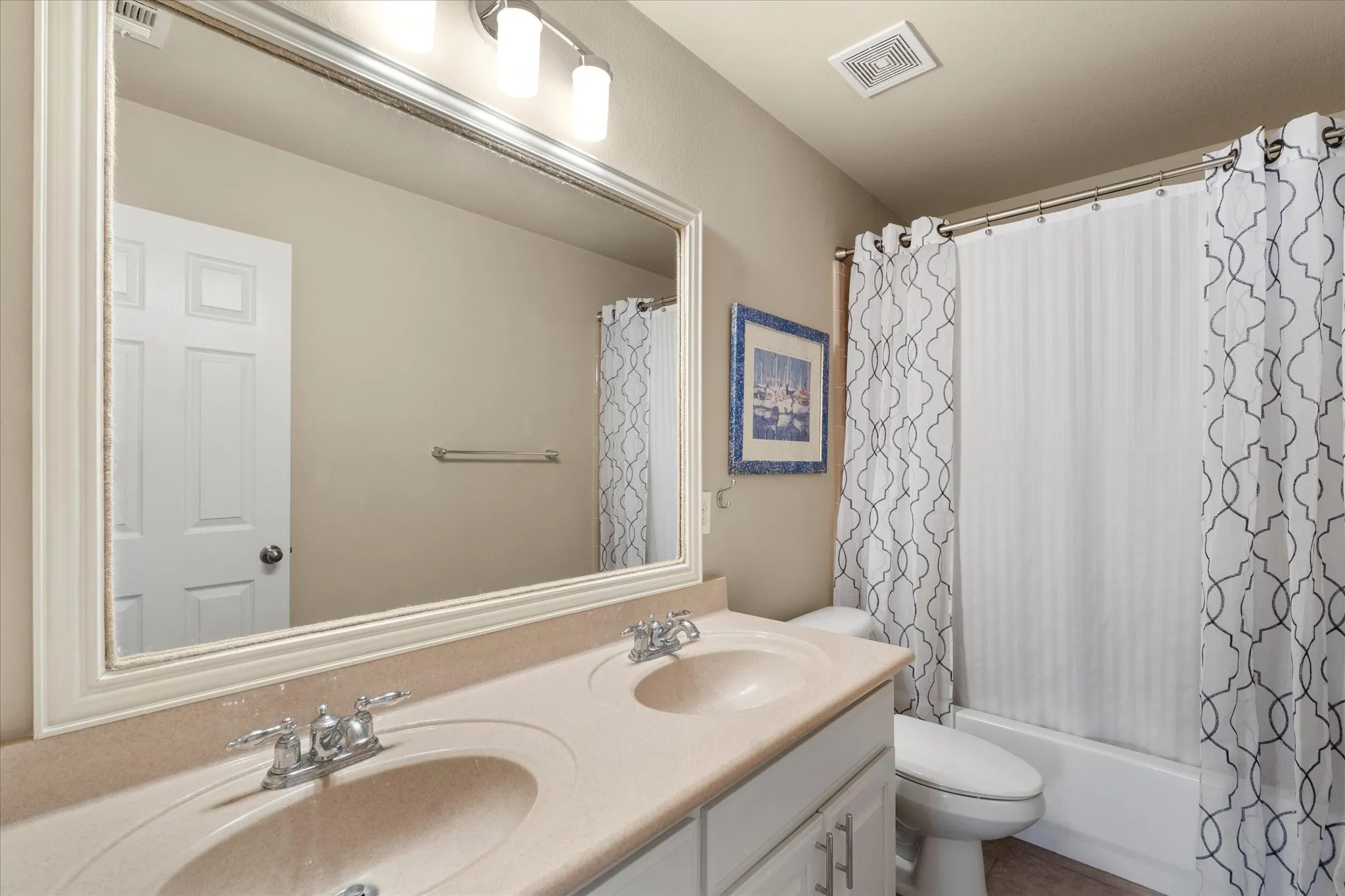Single Family Residence For Sale in Rockwall County , 633 Stevenson Drive, Fate, Texas 75087, 3 Bedroom, 3 Bathroom, 3 Garage spaces, 3,250 Sqft, built in 2008, Preowned, mls#21143485, Real Estate Agent in Fate, Homes For Sale in Rockwall county, Homes For Sale in Fate, Realtor in Fate Texas, Real Estate Brokerage Independent Realty Texas, Luminita Cordes Realtor