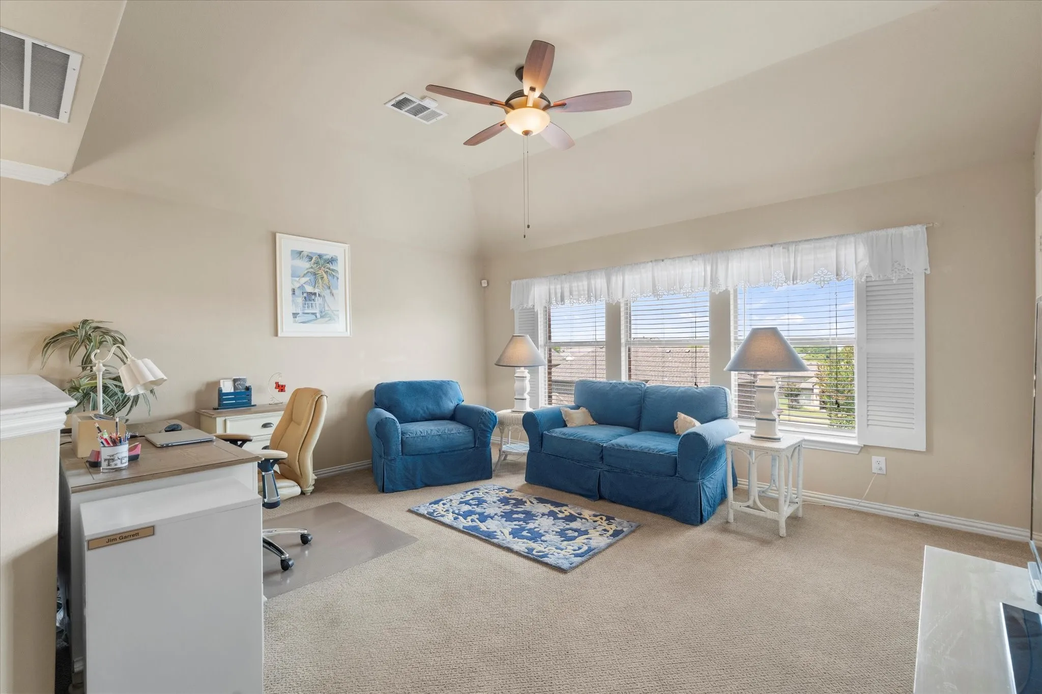 Single Family Residence For Sale in Rockwall County , 633 Stevenson Drive, Fate, Texas 75087, 3 Bedroom, 3 Bathroom, 3 Garage spaces, 3,250 Sqft, built in 2008, Preowned, mls#21143485, Real Estate Agent in Fate, Homes For Sale in Rockwall county, Homes For Sale in Fate, Realtor in Fate Texas, Real Estate Brokerage Independent Realty Texas, Luminita Cordes Realtor