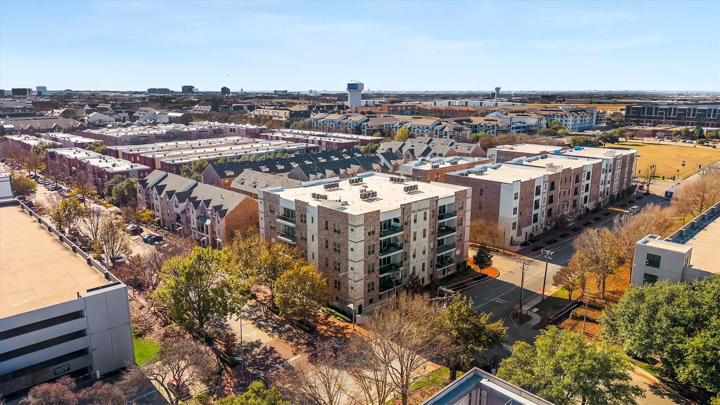 View of urban area featuring apartment complex