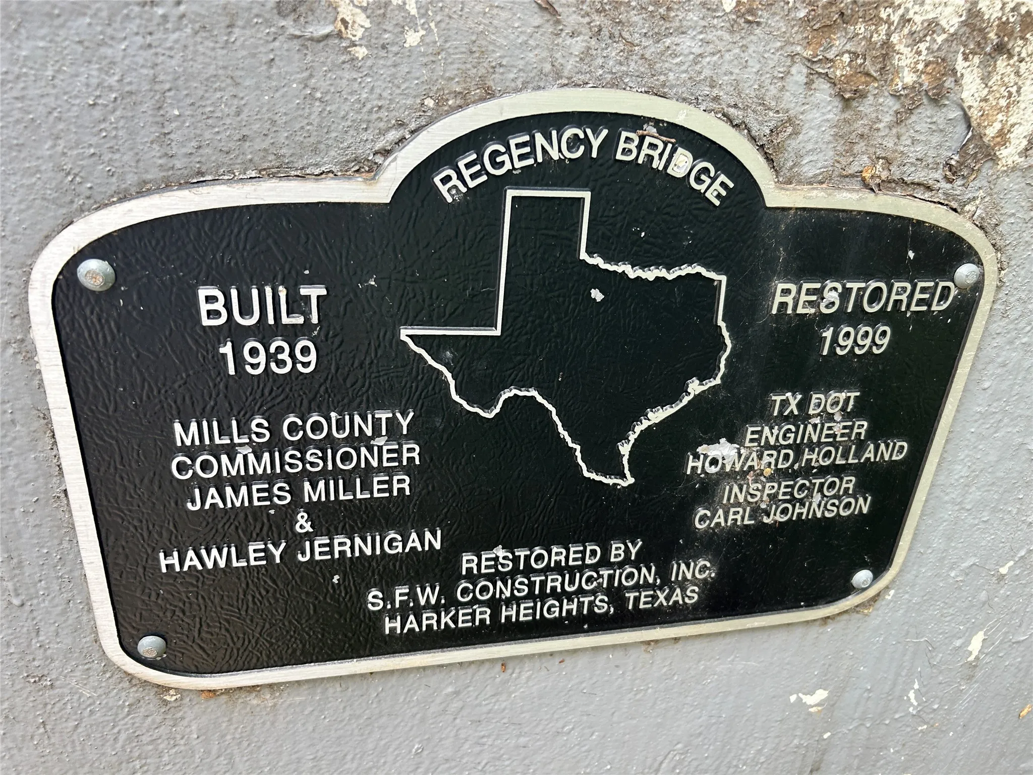 Single Family Residence For Sale in Mills County , 410 County Road 433, Mullin, Texas 76864, 2 Bedrooms, 1 Bathroom, Garage spaces, 1,020 Sqft, built in 1970, Price $215,000, mls#21143622, Real Estate Agent in Mullin, Homes For Sale in Mills county, Homes For Sale in Mullin, Realtor in Mullin Texas, Real Estate Brokerage Independent Realty Texas, Luminita Cordes Realtor