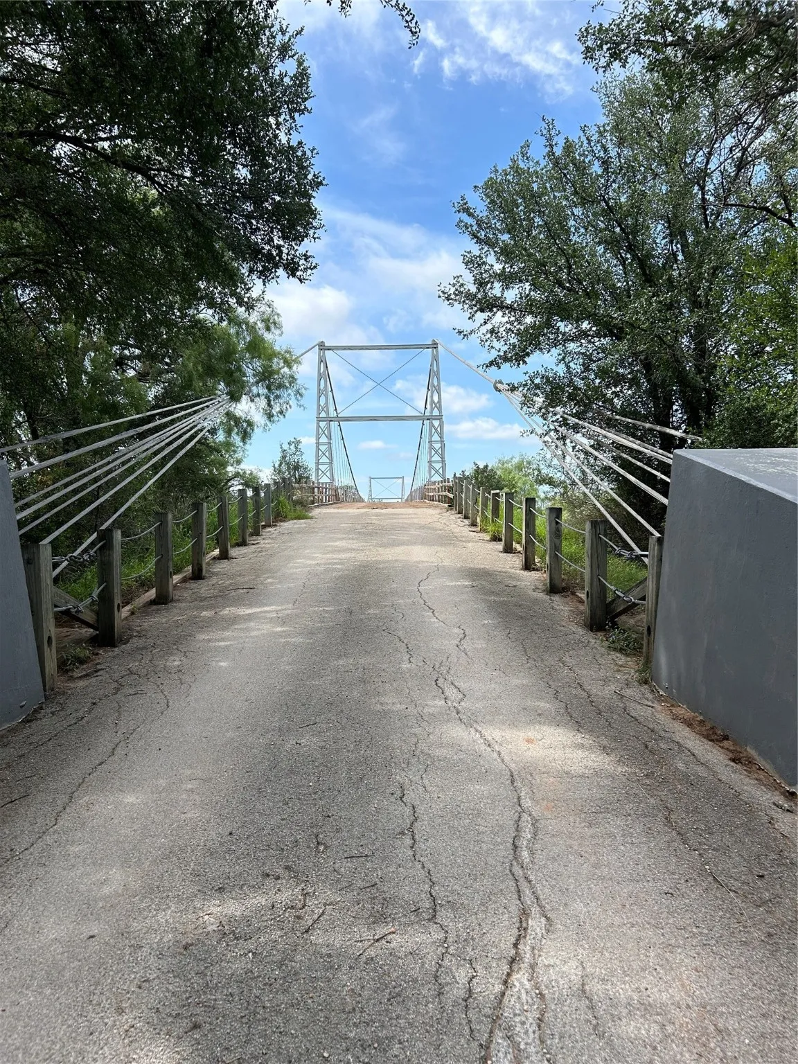Single Family Residence For Sale in Mills County , 410 County Road 433, Mullin, Texas 76864, 2 Bedrooms, 1 Bathroom, Garage spaces, 1,020 Sqft, built in 1970, Price $215,000, mls#21143622, Real Estate Agent in Mullin, Homes For Sale in Mills county, Homes For Sale in Mullin, Realtor in Mullin Texas, Real Estate Brokerage Independent Realty Texas, Luminita Cordes Realtor