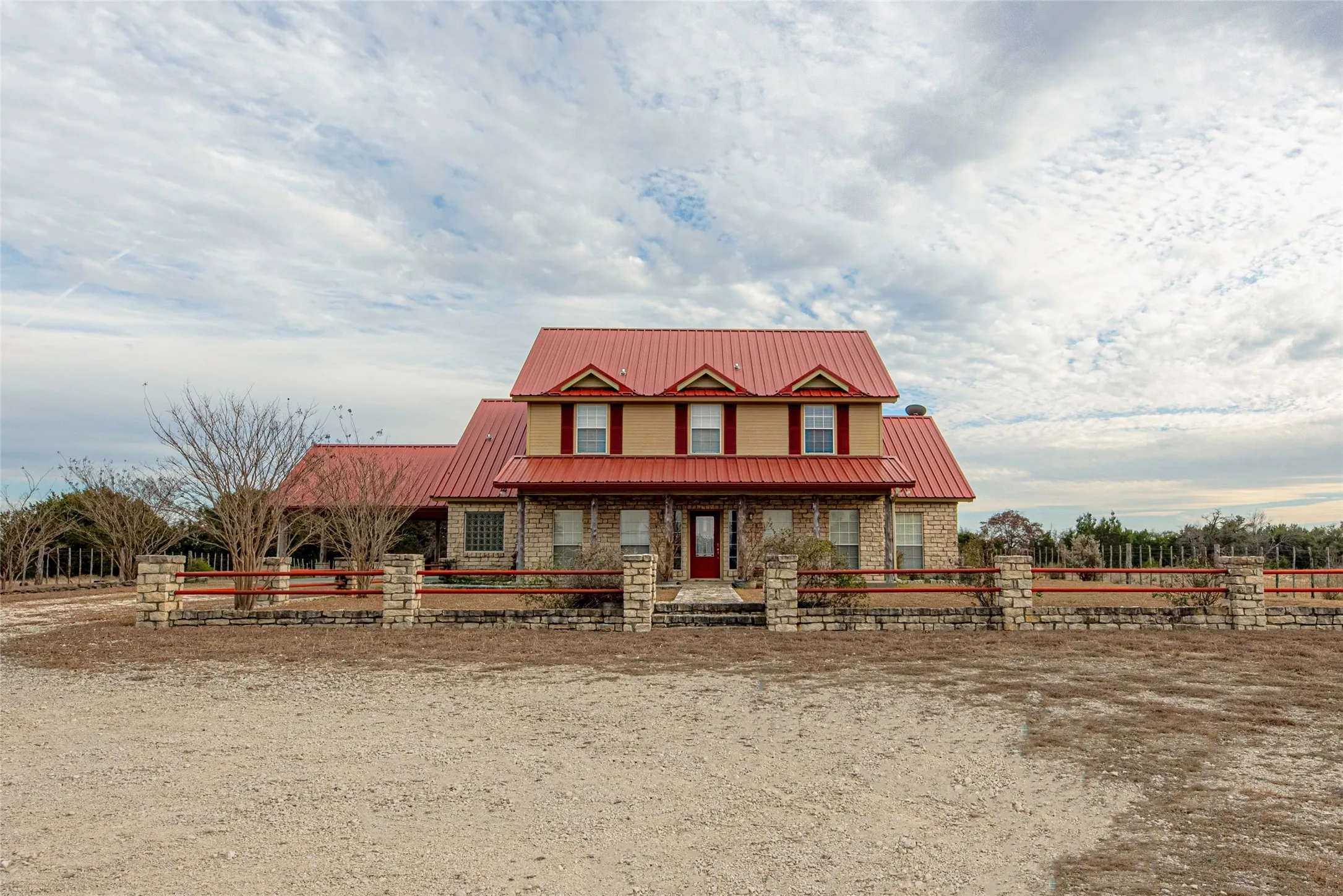 Farm For Sale in Erath County , 7435 County Road 265, Dublin, Texas 76446, 4 Bedrooms, 3 Bathrooms, Garage spaces, 2,304 Sqft, built in 2003, Price $3,900,000, mls#21143702, Real Estate Agent in Dublin, Homes For Sale in Erath county, Homes For Sale in Dublin, Realtor in Dublin Texas, Real Estate Brokerage Independent Realty Texas, Luminita Cordes Realtor