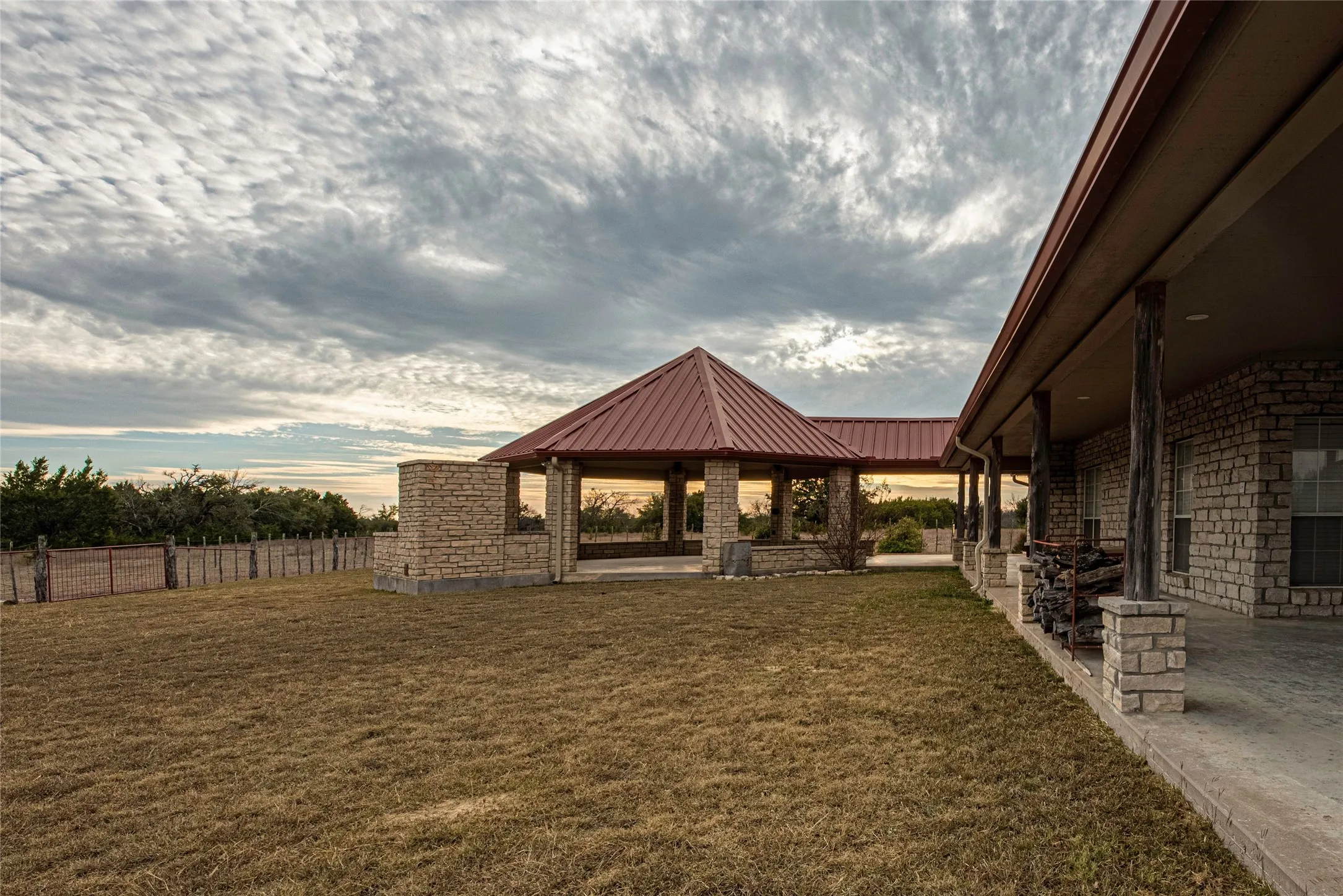 Farm For Sale in Erath County , 7435 County Road 265, Dublin, Texas 76446, 4 Bedrooms, 3 Bathrooms, Garage spaces, 2,304 Sqft, built in 2003, Price $3,900,000, mls#21143702, Real Estate Agent in Dublin, Homes For Sale in Erath county, Homes For Sale in Dublin, Realtor in Dublin Texas, Real Estate Brokerage Independent Realty Texas, Luminita Cordes Realtor