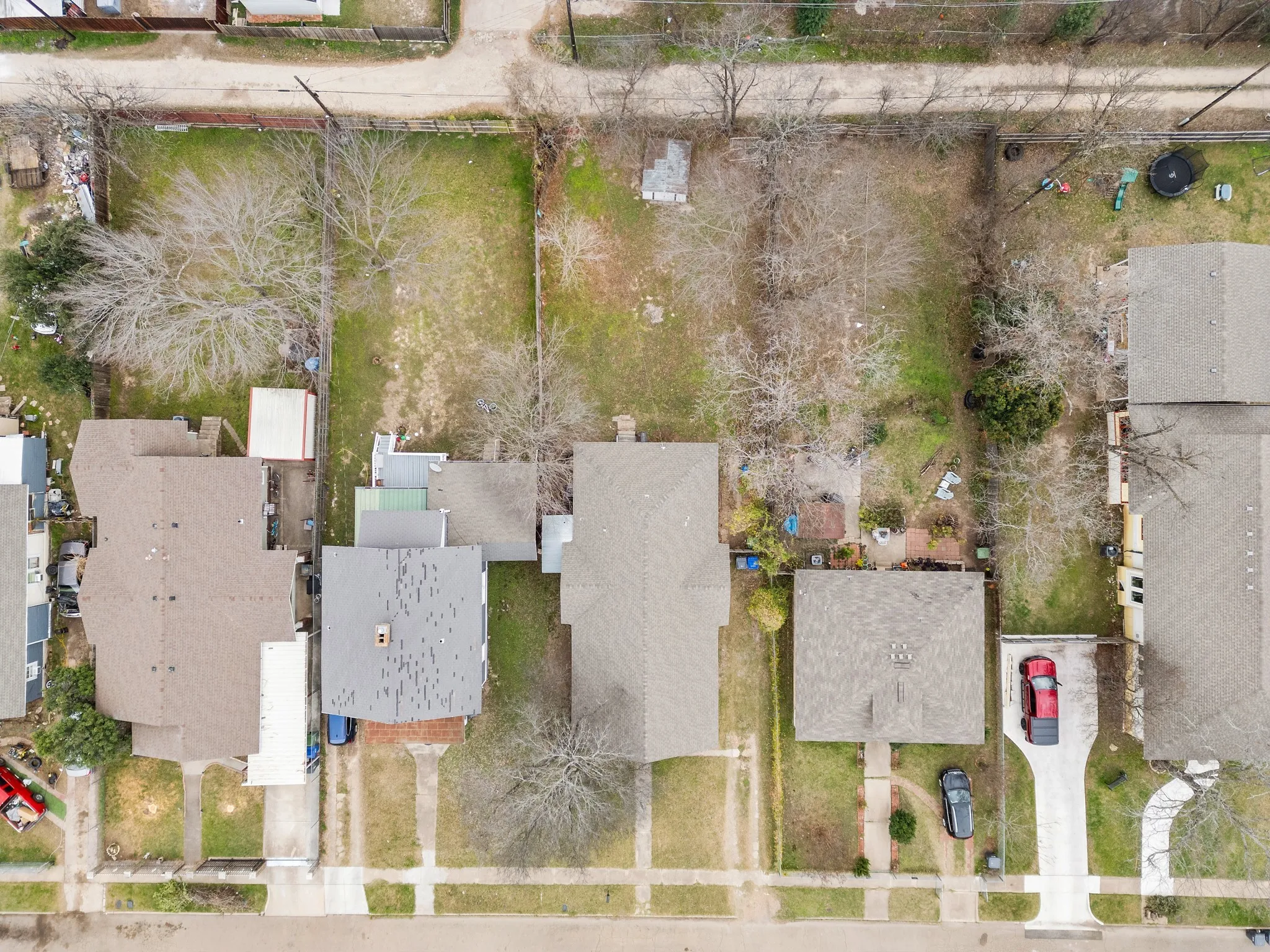 Single Family Residence For Sale in Mc Lennan County , 1916 Mitchell Avenue, Waco, Texas 76708, 3 Bedrooms, 2 Bathrooms, Garage spaces, 1,476 Sqft, built in 1914, Preowned, Price $228,000, mls#21143662, Real Estate Agent in Waco, Homes For Sale in Mc Lennan county, Homes For Sale in Waco, Realtor in Waco Texas, Real Estate Brokerage Independent Realty Texas, Luminita Cordes Realtor