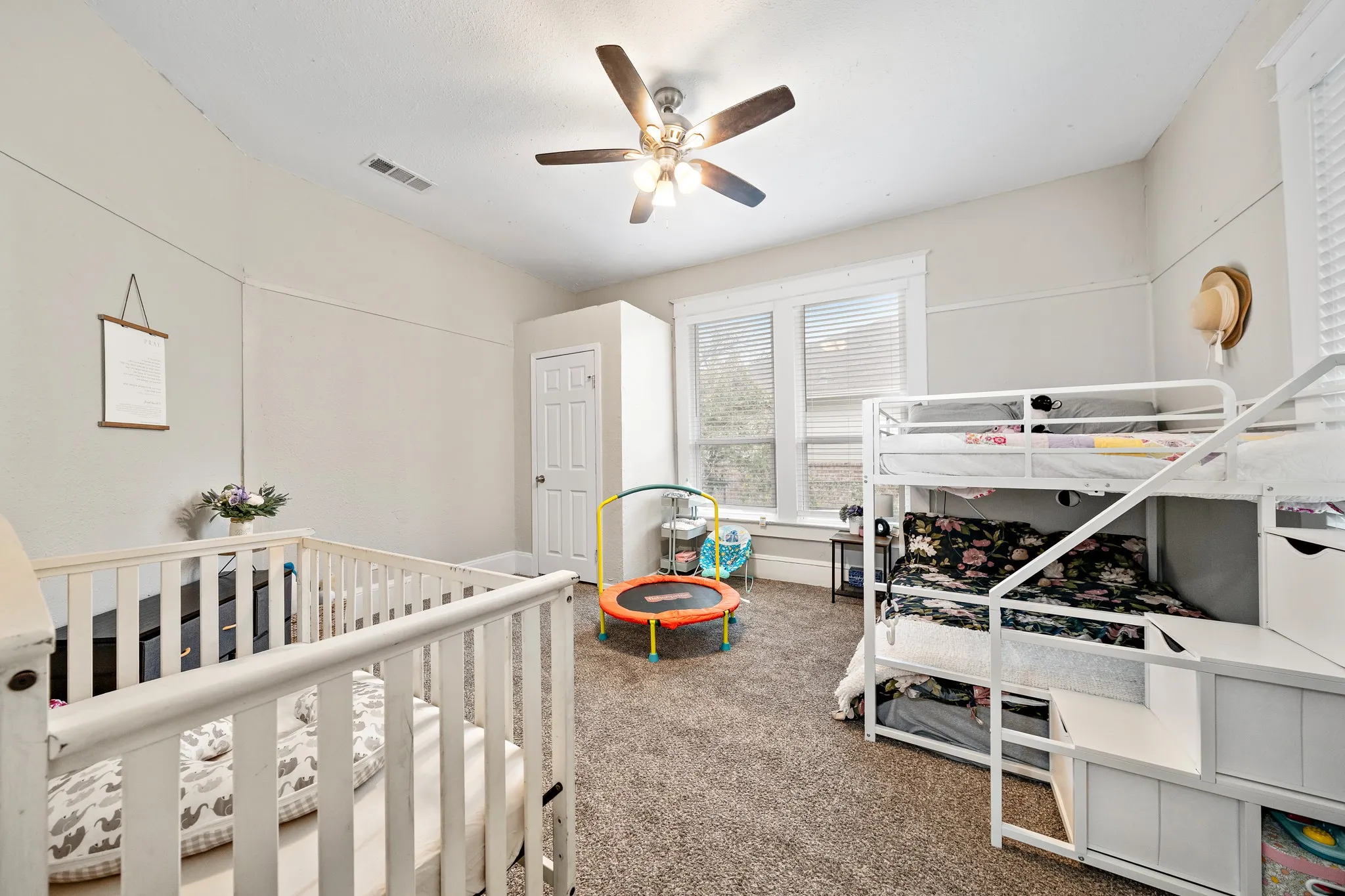 Single Family Residence For Sale in Mc Lennan County , 1916 Mitchell Avenue, Waco, Texas 76708, 3 Bedrooms, 2 Bathrooms, Garage spaces, 1,476 Sqft, built in 1914, Preowned, Price $228,000, mls#21143662, Real Estate Agent in Waco, Homes For Sale in Mc Lennan county, Homes For Sale in Waco, Realtor in Waco Texas, Real Estate Brokerage Independent Realty Texas, Luminita Cordes Realtor