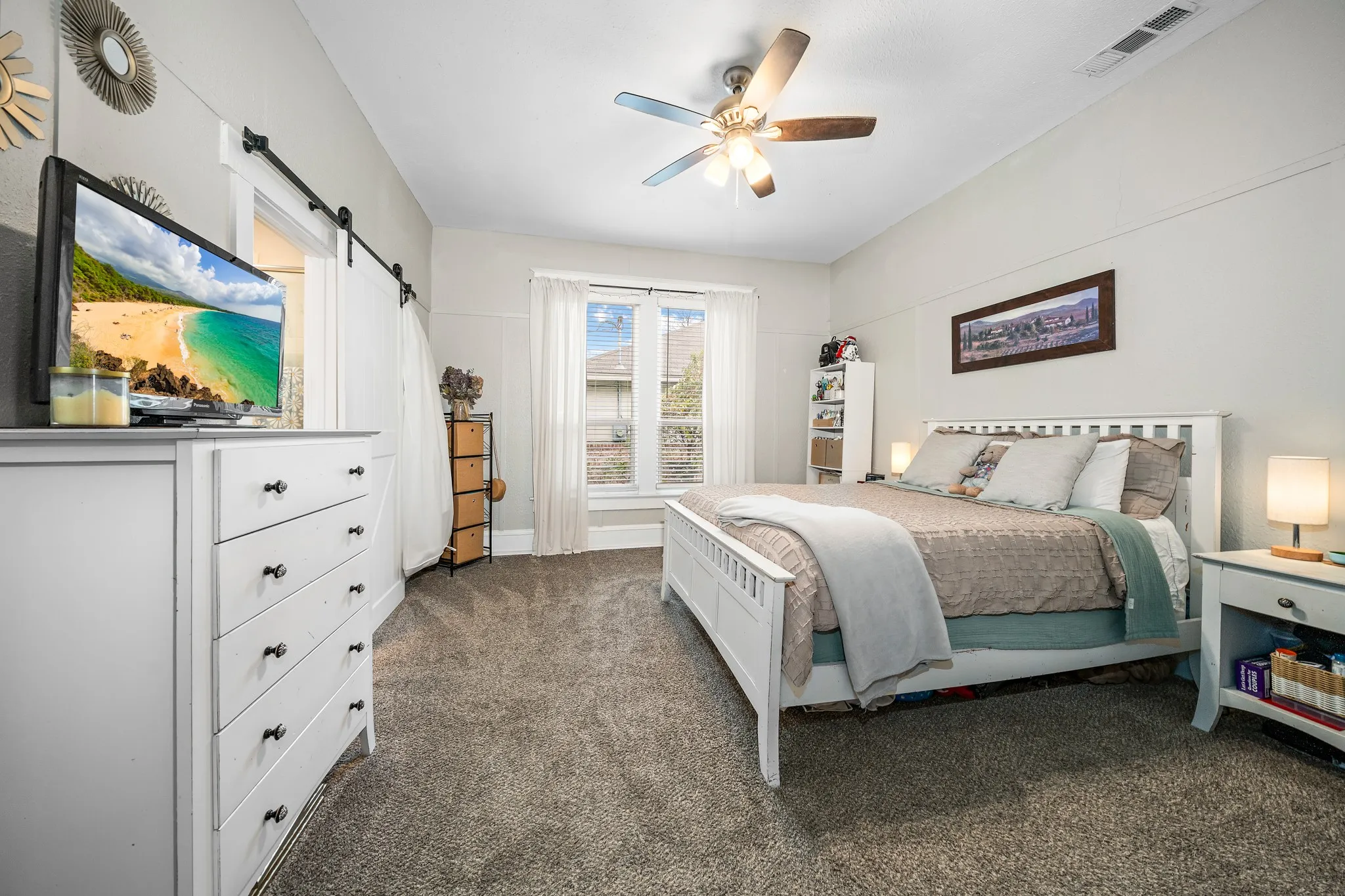 Single Family Residence For Sale in Mc Lennan County , 1916 Mitchell Avenue, Waco, Texas 76708, 3 Bedrooms, 2 Bathrooms, Garage spaces, 1,476 Sqft, built in 1914, Preowned, Price $228,000, mls#21143662, Real Estate Agent in Waco, Homes For Sale in Mc Lennan county, Homes For Sale in Waco, Realtor in Waco Texas, Real Estate Brokerage Independent Realty Texas, Luminita Cordes Realtor