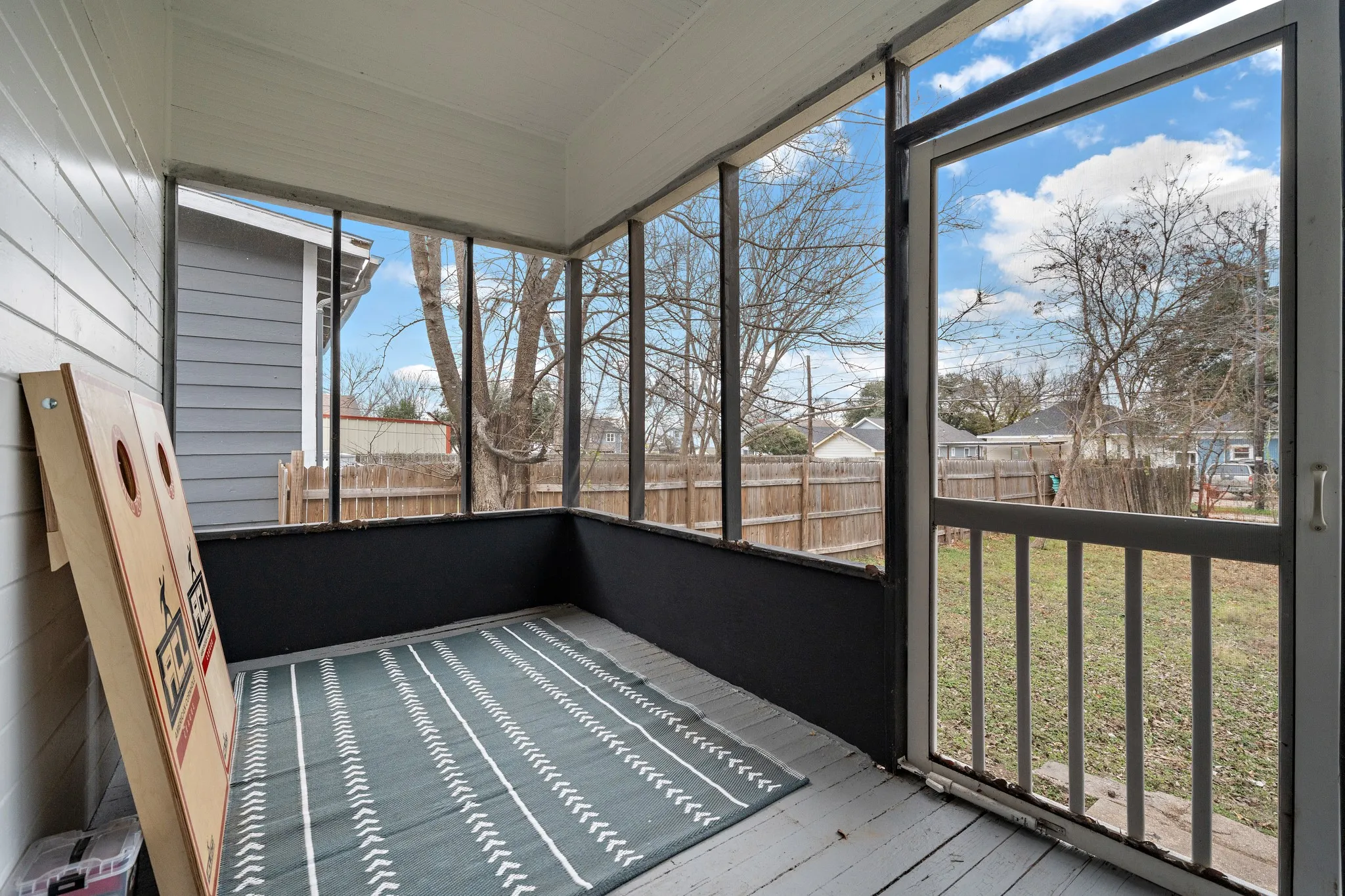 Single Family Residence For Sale in Mc Lennan County , 1916 Mitchell Avenue, Waco, Texas 76708, 3 Bedrooms, 2 Bathrooms, Garage spaces, 1,476 Sqft, built in 1914, Preowned, Price $228,000, mls#21143662, Real Estate Agent in Waco, Homes For Sale in Mc Lennan county, Homes For Sale in Waco, Realtor in Waco Texas, Real Estate Brokerage Independent Realty Texas, Luminita Cordes Realtor
