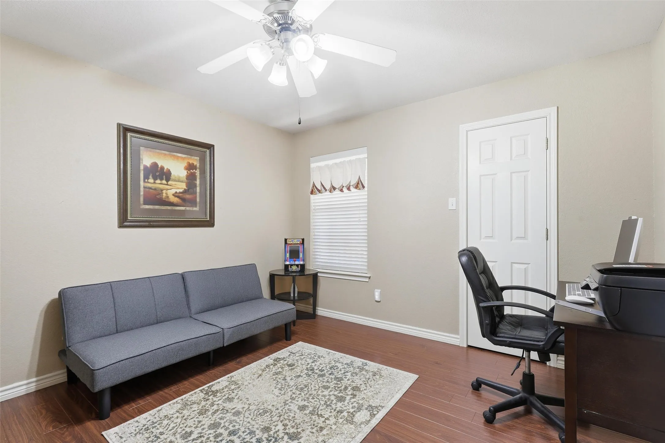Single Family Residence For Sale in Hood County , 3207 Crossbridge Circle, Granbury, Texas 76049, 4 Bedroom, 3 Bathroom, 2 Garage spaces, 2,198 Sqft, built in 2003, Preowned, mls#21143752, Real Estate Agent in Granbury, Homes For Sale in Hood county, Homes For Sale in Granbury, Realtor in Granbury Texas, Real Estate Brokerage Independent Realty Texas, Luminita Cordes Realtor