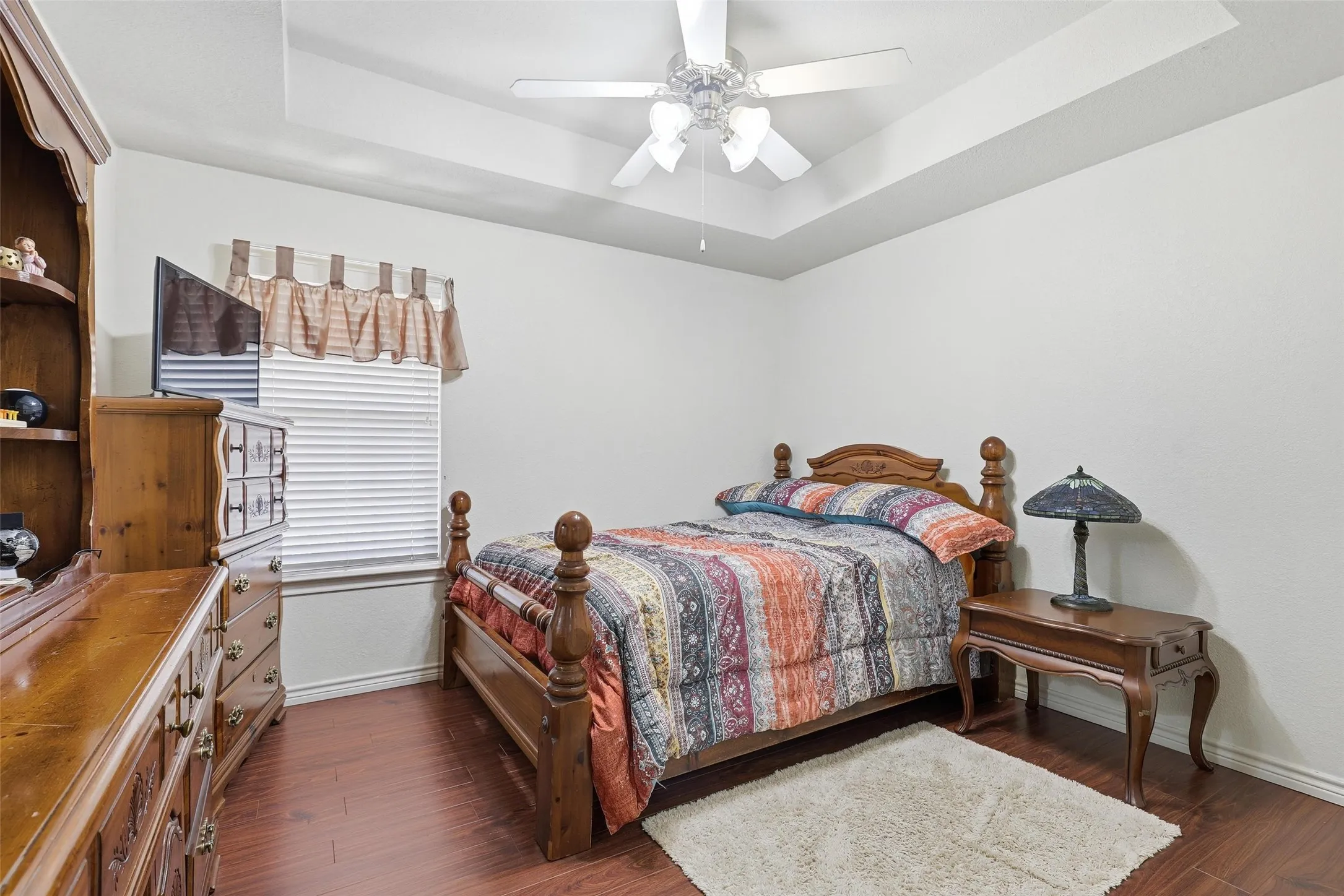 Single Family Residence For Sale in Hood County , 3207 Crossbridge Circle, Granbury, Texas 76049, 4 Bedroom, 3 Bathroom, 2 Garage spaces, 2,198 Sqft, built in 2003, Preowned, mls#21143752, Real Estate Agent in Granbury, Homes For Sale in Hood county, Homes For Sale in Granbury, Realtor in Granbury Texas, Real Estate Brokerage Independent Realty Texas, Luminita Cordes Realtor
