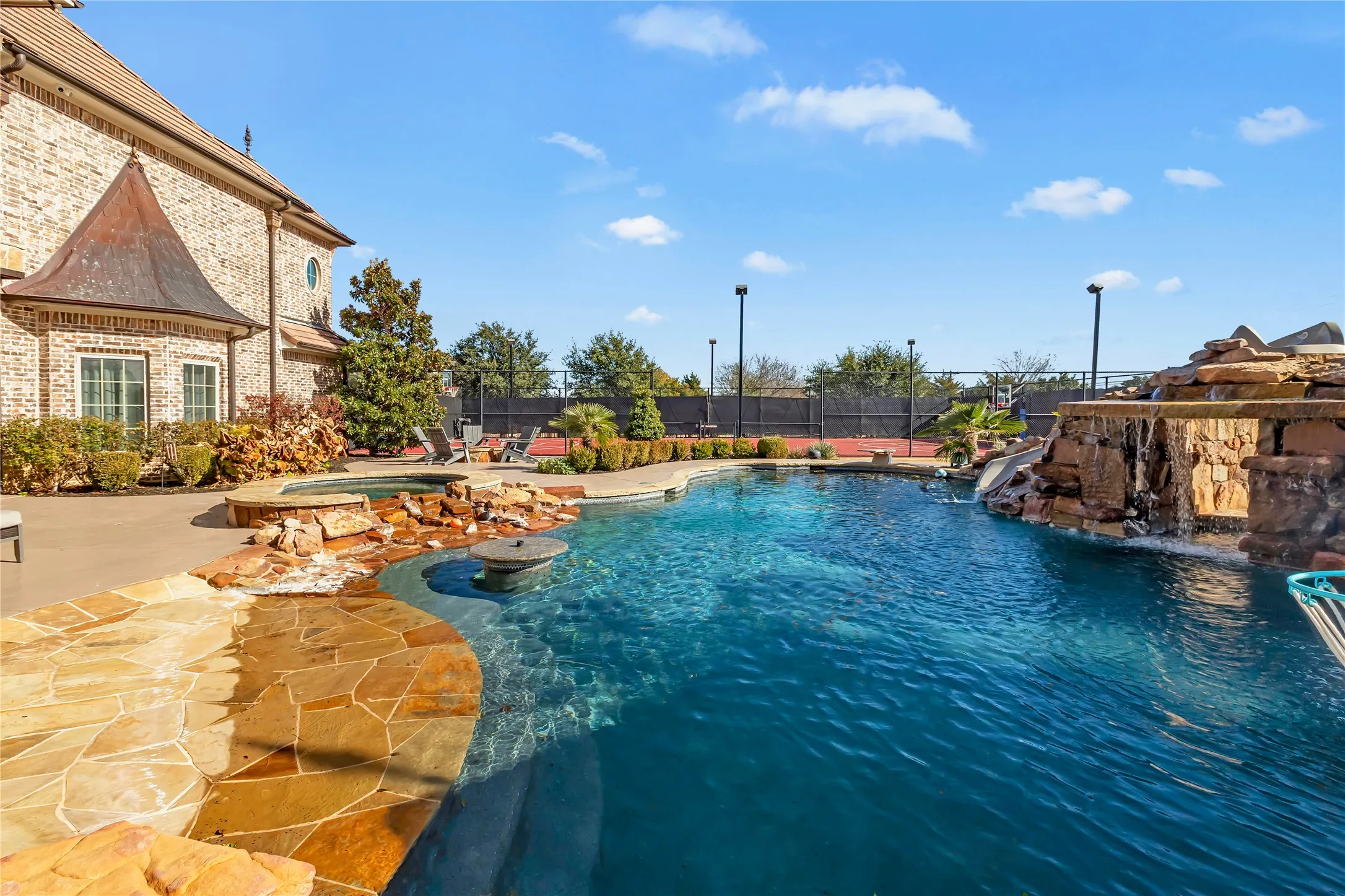 2601 Twelve Oaks- Pool 4