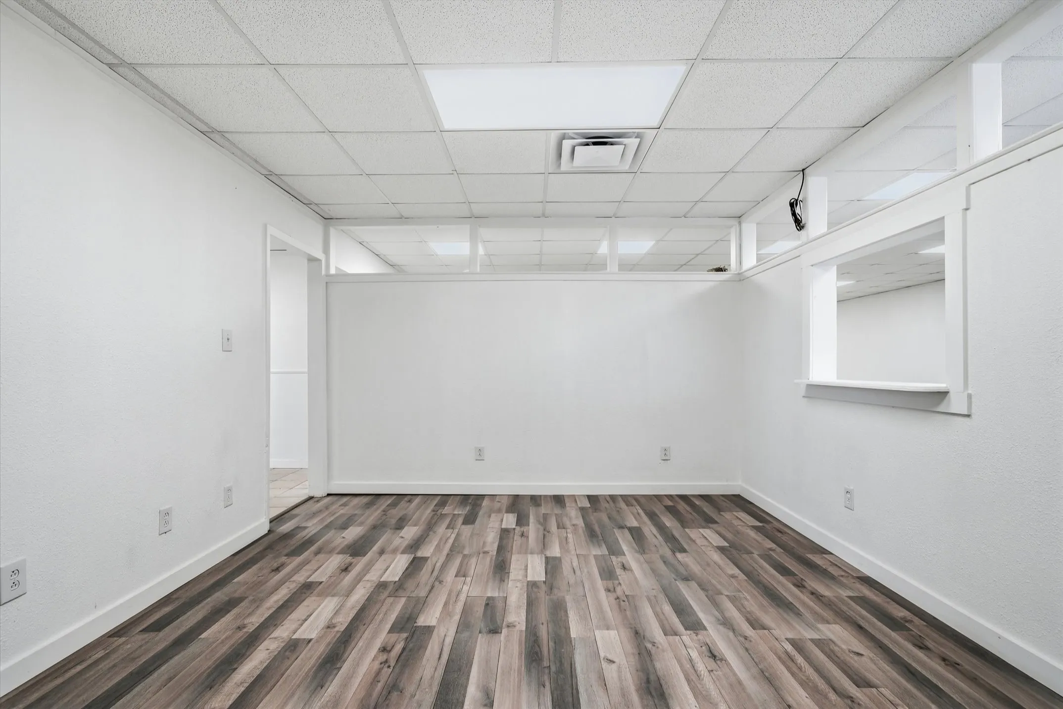 Office For Sale in Kaufman County , 9474 HWY 175, Kemp, Texas 75143, 0, 0, Garage spaces, 20,568 Sqft, built in 1990, Preowned, mls#21124667, Real Estate Agent in Kemp, Homes For Sale in Kaufman county, Homes For Sale in Kemp, Realtor in Kemp Texas, Real Estate Brokerage Independent Realty Texas, Luminita Cordes Realtor