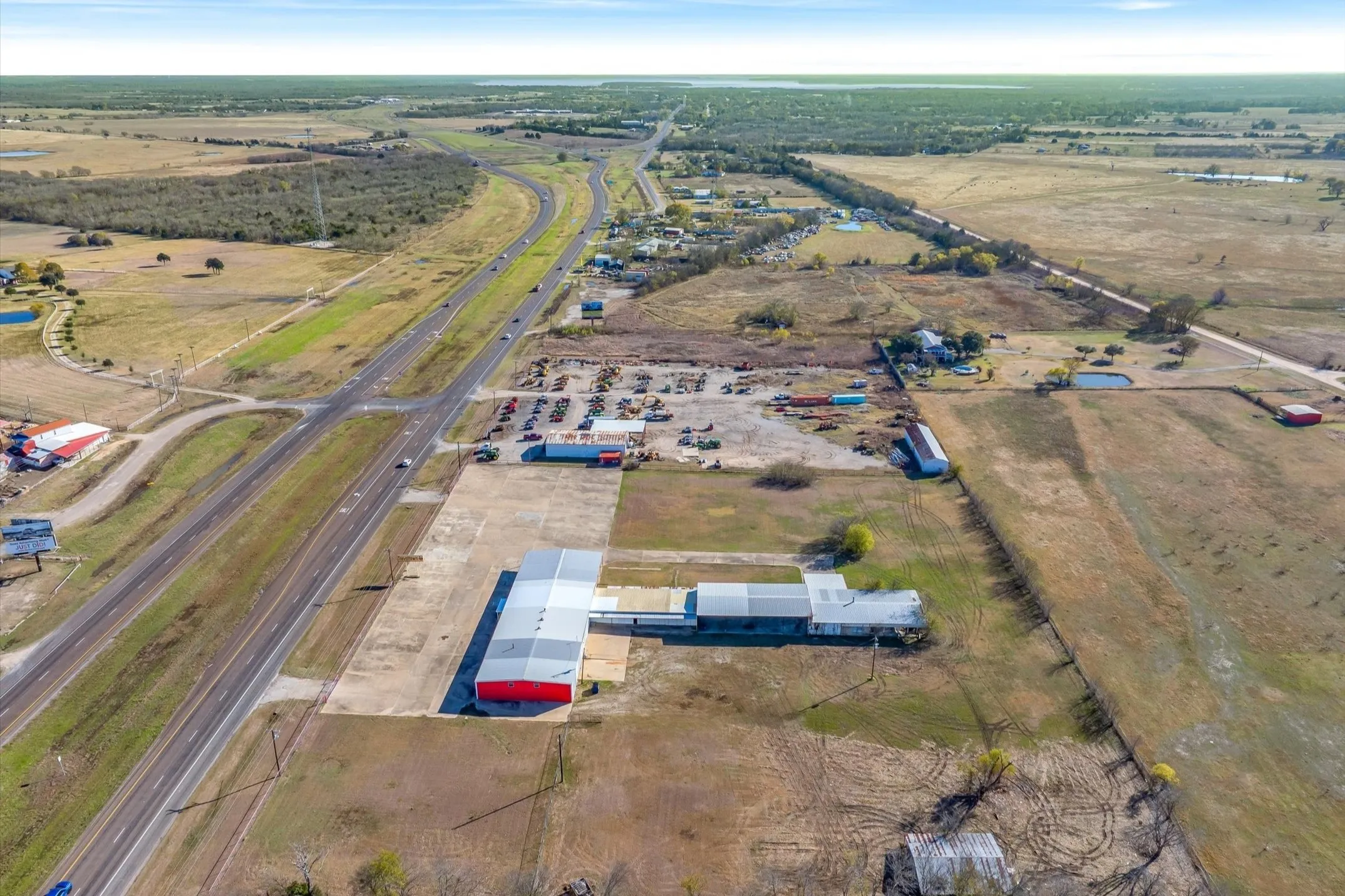 Office For Sale in Kaufman County , 9474 HWY 175, Kemp, Texas 75143, 0, 0, Garage spaces, 20,568 Sqft, built in 1990, Preowned, mls#21124667, Real Estate Agent in Kemp, Homes For Sale in Kaufman county, Homes For Sale in Kemp, Realtor in Kemp Texas, Real Estate Brokerage Independent Realty Texas, Luminita Cordes Realtor