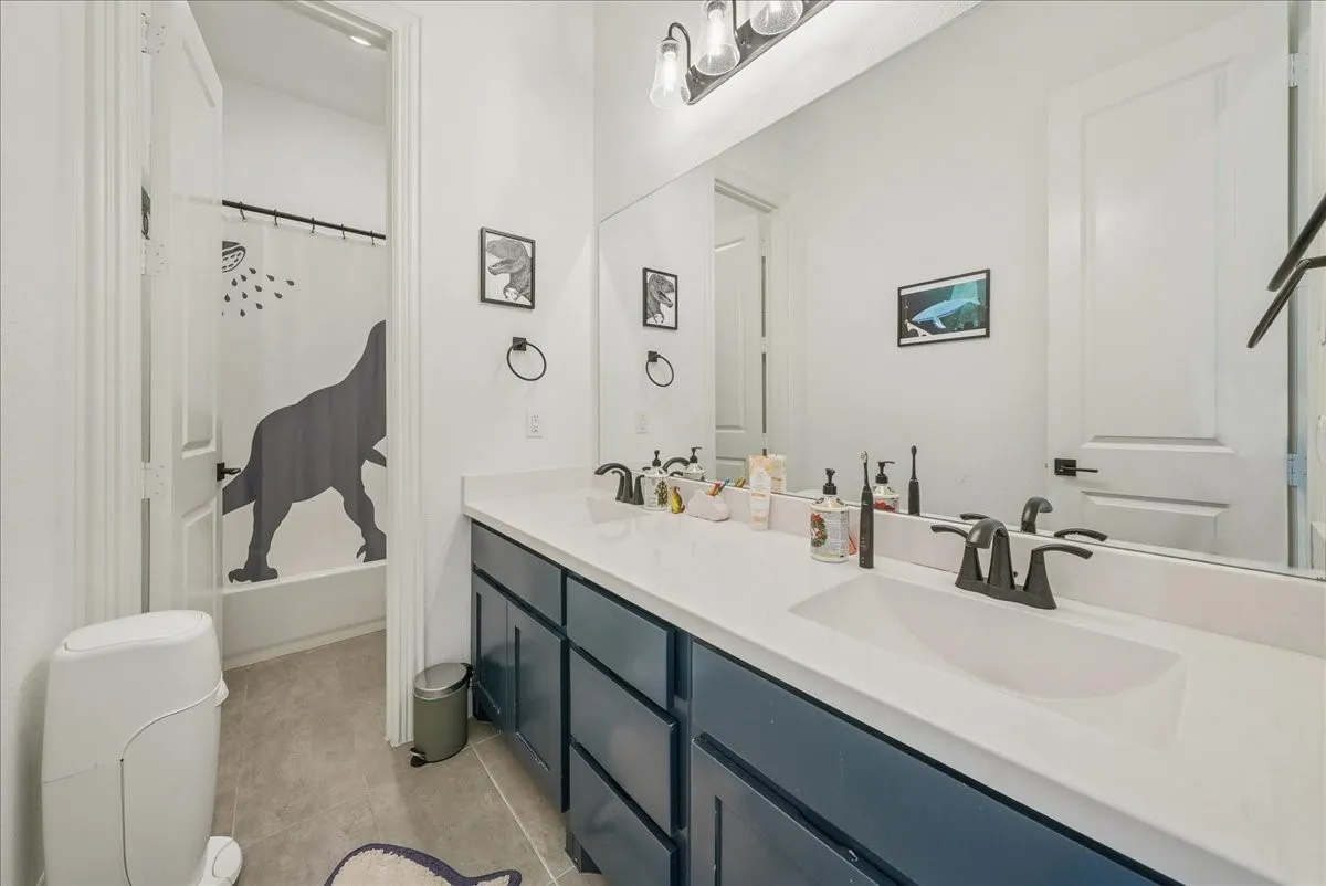 Single Family Residence For Sale in Collin County , 1981 Star Trace Parkway, Prosper, Texas 75078, 4 Bedroom, 4 Bathroom, 3 Garage spaces, 3,216 Sqft, built in 2021, mls#21138200, Real Estate Agent in Prosper, Homes For Sale in Collin county, Homes For Sale in Prosper, Realtor in Prosper Texas, Real Estate Brokerage Independent Realty Texas, Luminita Cordes Realtor