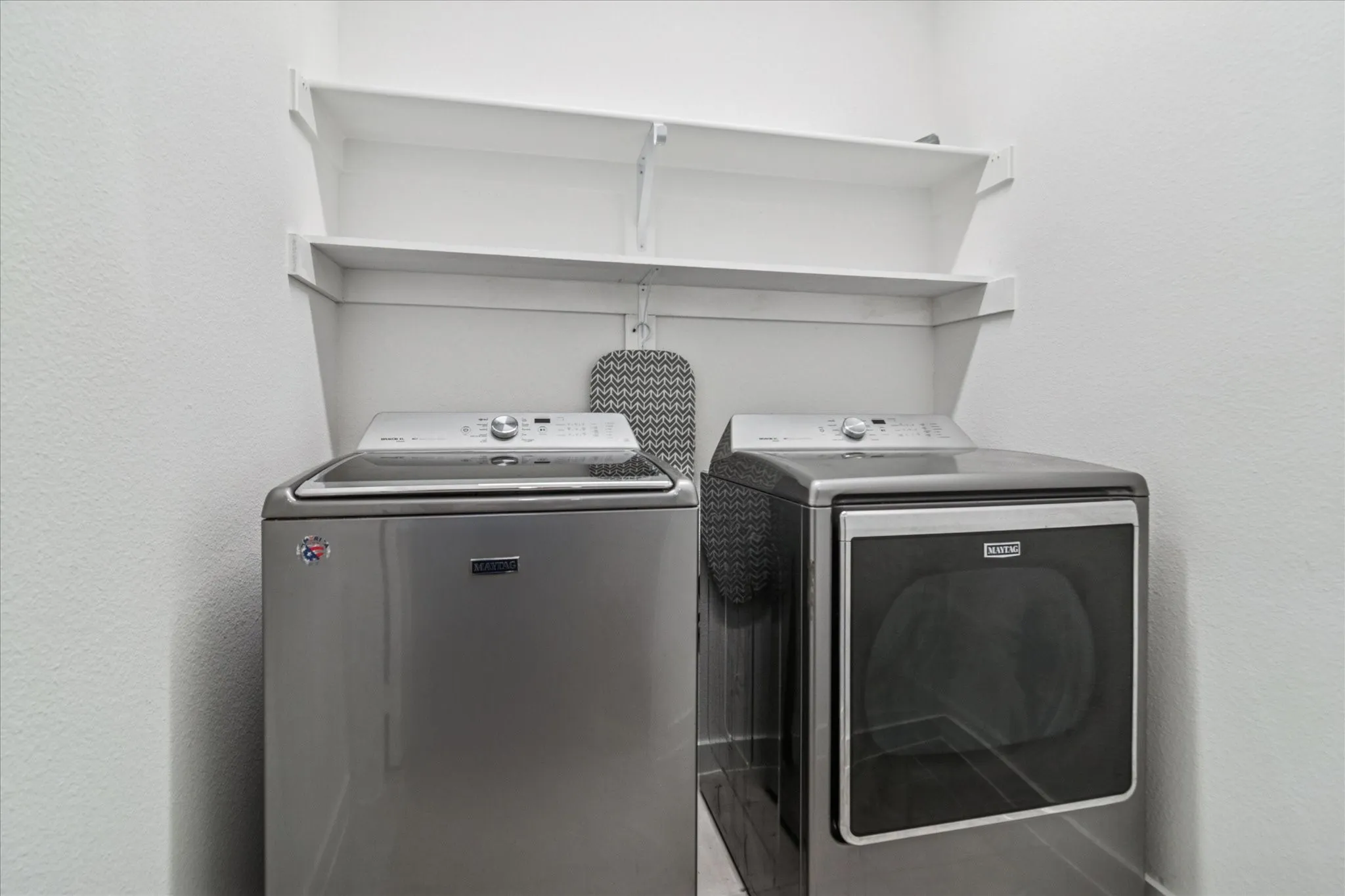 Townhouse For Sale in Collin County , 2805 Concord Drive, Wylie, Texas 75098, 3 Bedroom, 3 Bathroom, 2 Garage spaces, 1,701 Sqft, built in 2024, mls#21144021, Real Estate Agent in Wylie, Homes For Sale in Collin county, Homes For Sale in Wylie, Realtor in Wylie Texas, Real Estate Brokerage Independent Realty Texas, Luminita Cordes Realtor